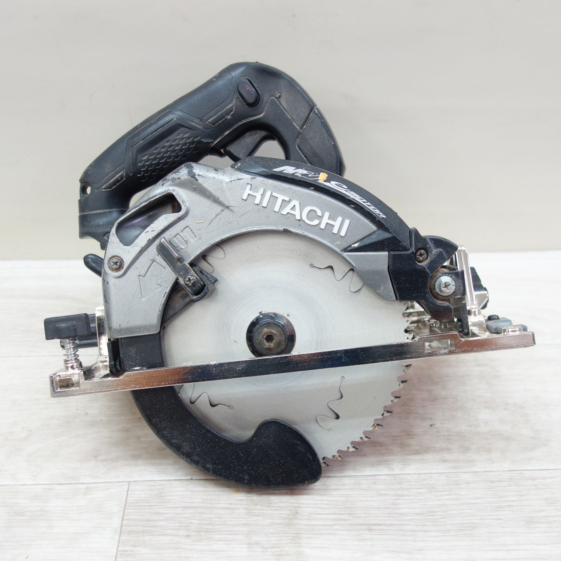 【値下げしました】ハイコーキ 165mm コードレス丸のこ C3606DA(SK) ケース付き 中古 HiKOKI 165mm コードレス丸のこ C3606DA(SK) ケース付き 中古 【五日市