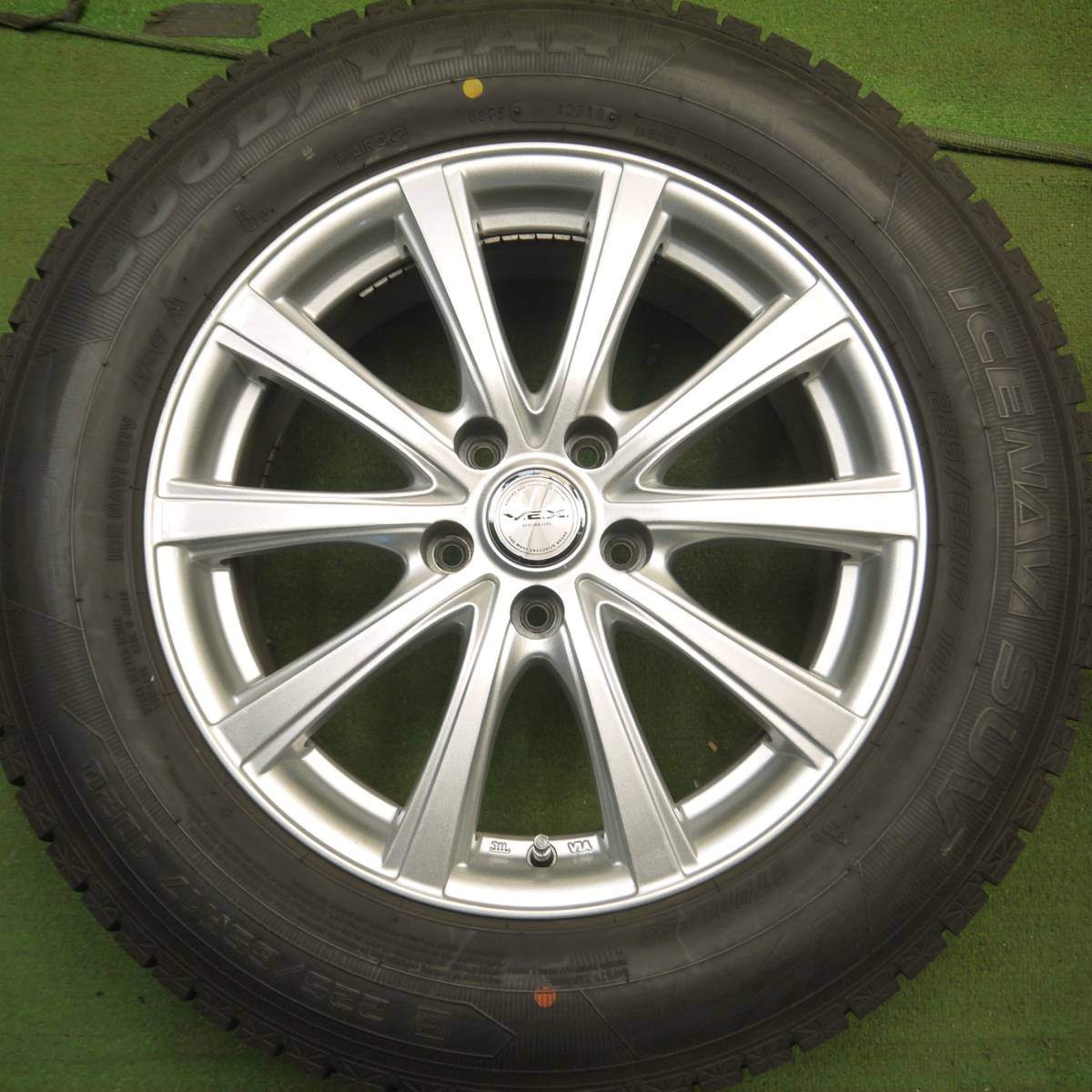 超バリ溝!キレイ!ほぼ10分★スタッドレス 225/65R17 グッドイヤー アイスナビ SUV V.E.X. VEX PCD114.3/5H★4022709Hス