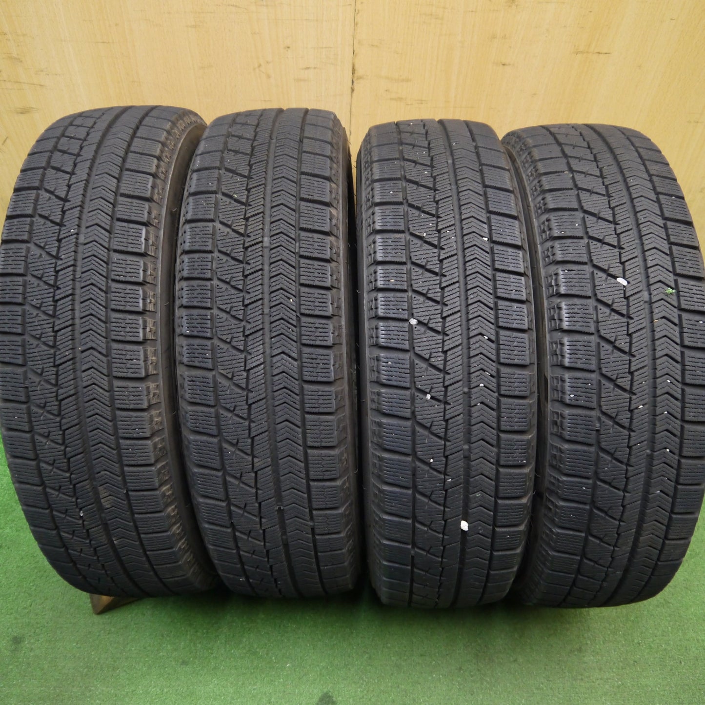 キレイ★スズキ MH23S ワゴンR 純正 155/65R14 スタッドレス ブリヂストン ブリザック VRX 14インチ PCD100/4H★5051902Hス