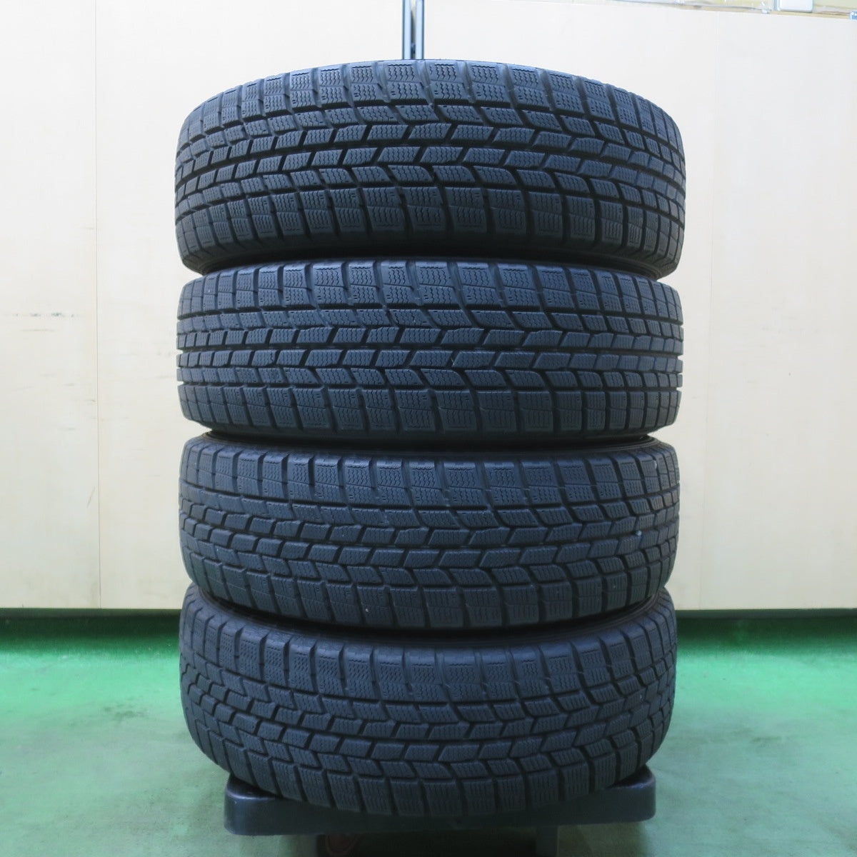 バリ溝!9分★スタッドレス 175/65R15 グッドイヤー アイスナビ6 スチール ホイール 15インチ PCD100/4H★6012004イス