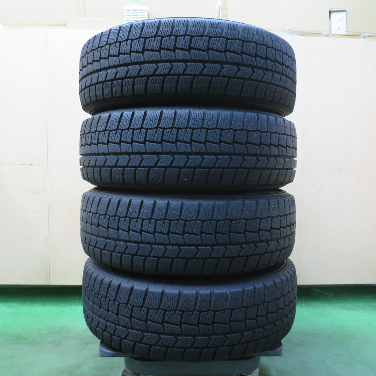 バリ溝!22年!キレイ!9.5分★スタッドレス 185/65R15 ダンロップ ウインターマックス WM02 ZACK JP-205 MONZA ザック 15インチ PCD114.3/5H★5093012イス