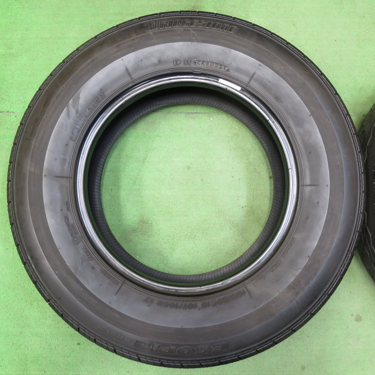 バリ溝!21年!9分★195/80R15 107/105N ブリヂストン エコピア RD613 タイヤ 15インチ ハイエース キャラバン 等★5041208イノタ
