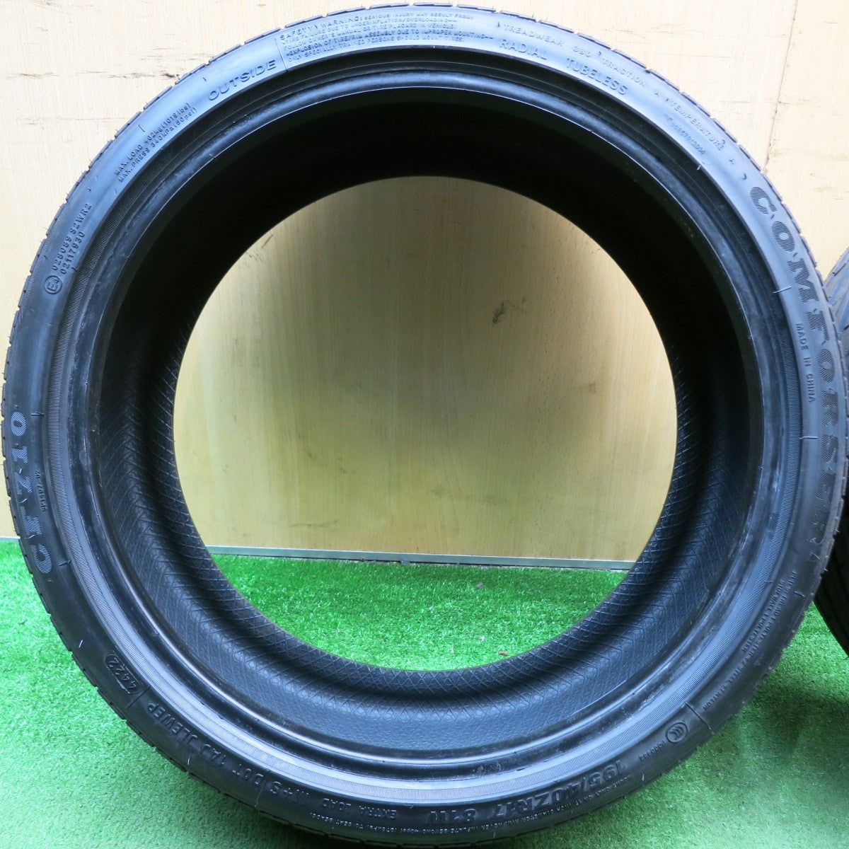 ほぼ未使用!22年★195/40R17 コンフォーサー CF710 COMFORSER タイヤ 17インチ アクア フィット シビック デミオ ヴィッツ 等★5080102HAノタ