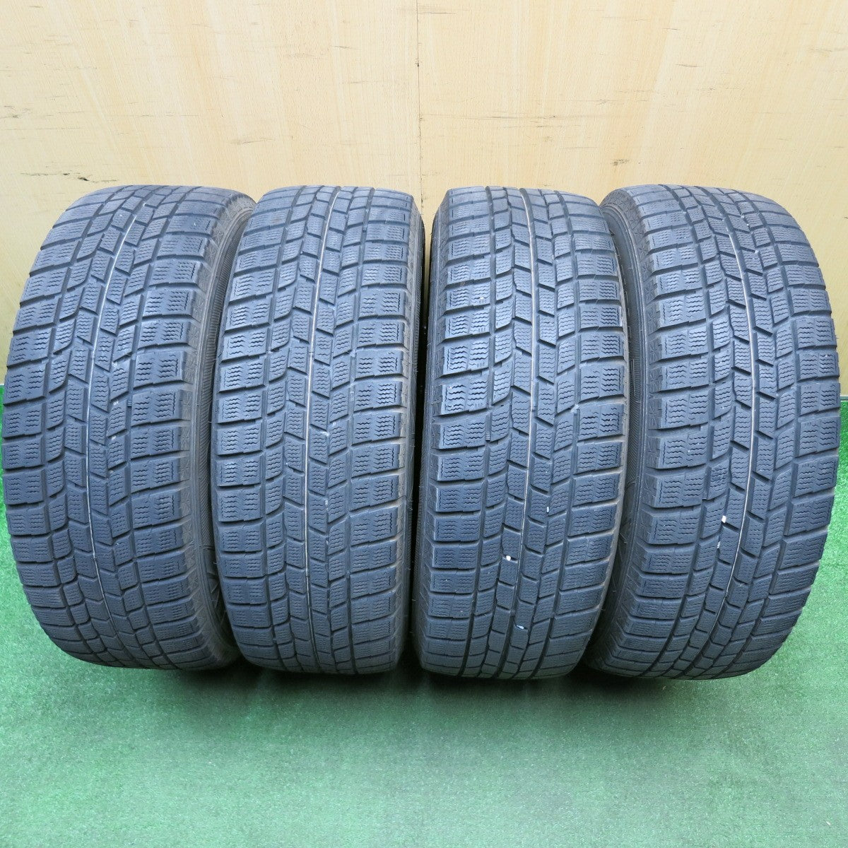 バリ溝!キレイ!8.5分★スタッドレス 215/60R16 グッドイヤー アイスナビ6 D.O.S. DOS 社外 アルミ 16インチ PCD114.3/5H★6011107HAス