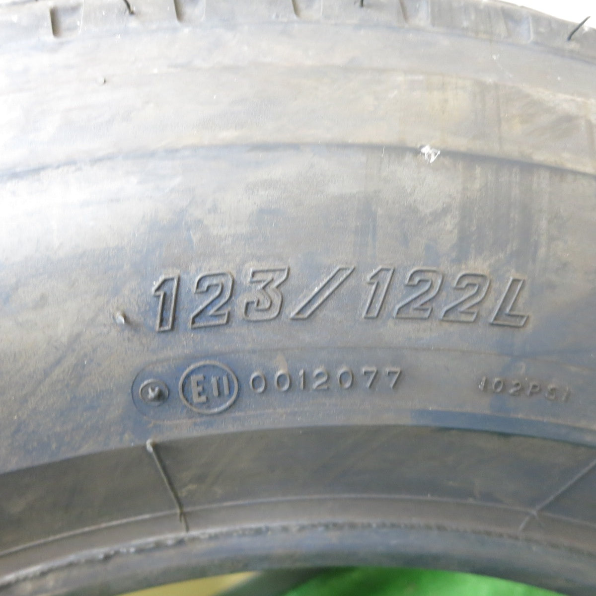 バリ溝!23年!9.5分!1本★トラック タイヤ 225/80R17.5 123/122L ダンロップ SP110 17.5インチ★5072605ナノタ