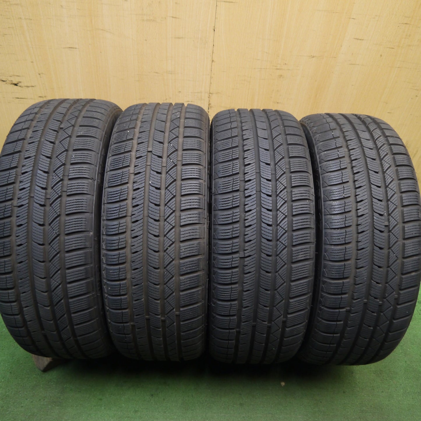 バリ溝!22年!9分★MINI ミニ 50 メイフェア クーパー 純正 205/45R17 スタッドレス モモ NORTH POLE W-2 17インチ PCD100/4H★5072801Hス