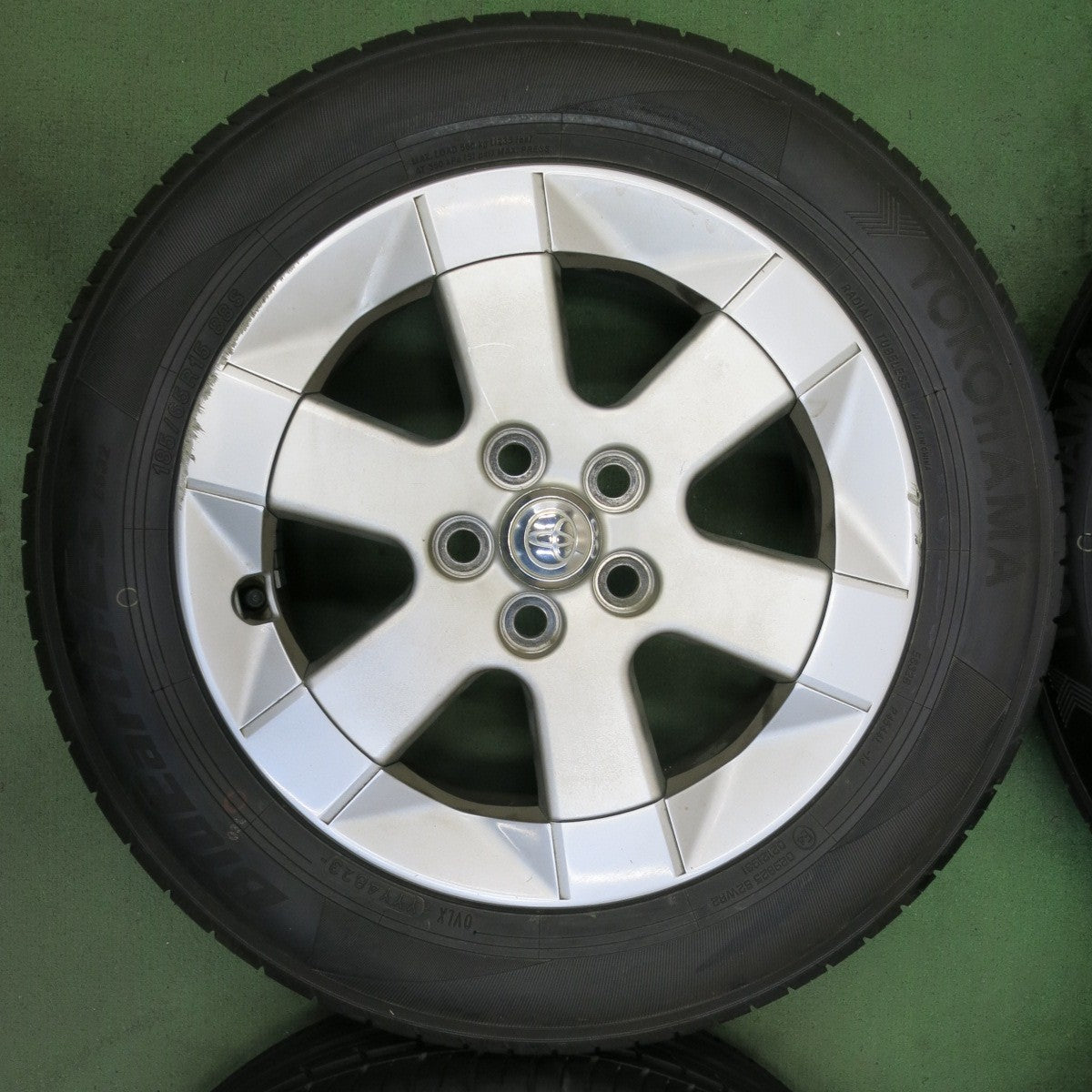 バリ溝!23年!9分★トヨタ 20系 プリウス 純正 185/65R15 ヨコハマ BluEarth-Es ES32 15インチ PCD100/5H★5073012SYノ