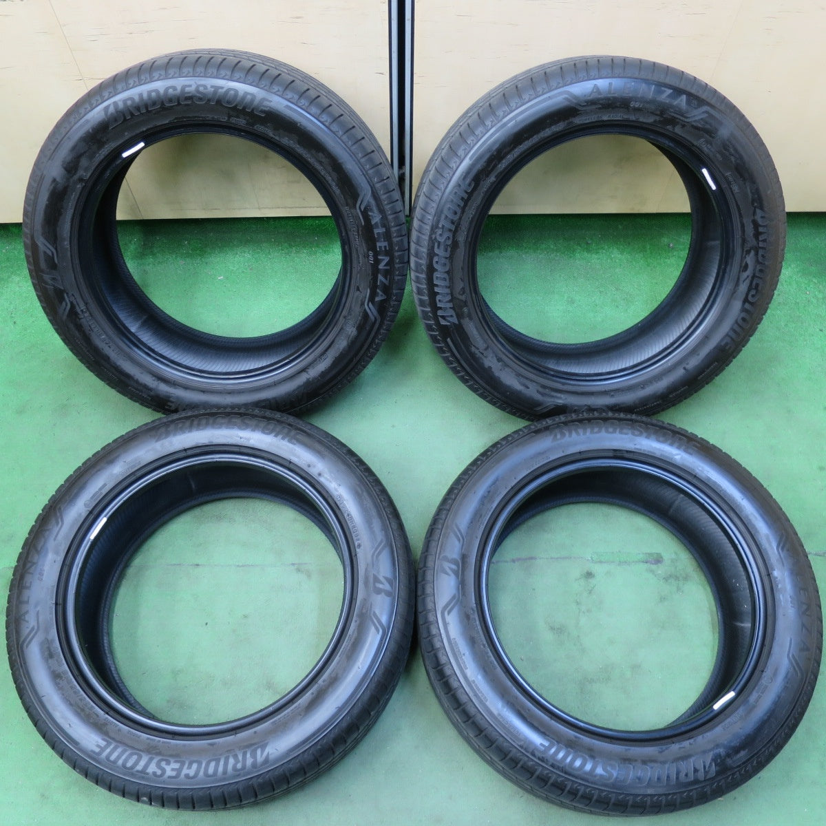バリ溝!24年!9.5分★235/55R18 ブリヂストン アレンザ 001 タイヤ 18インチ ハリアー RAV4 NX RX CX-5 CX-8 エクストレイル 等★5042809イノタ