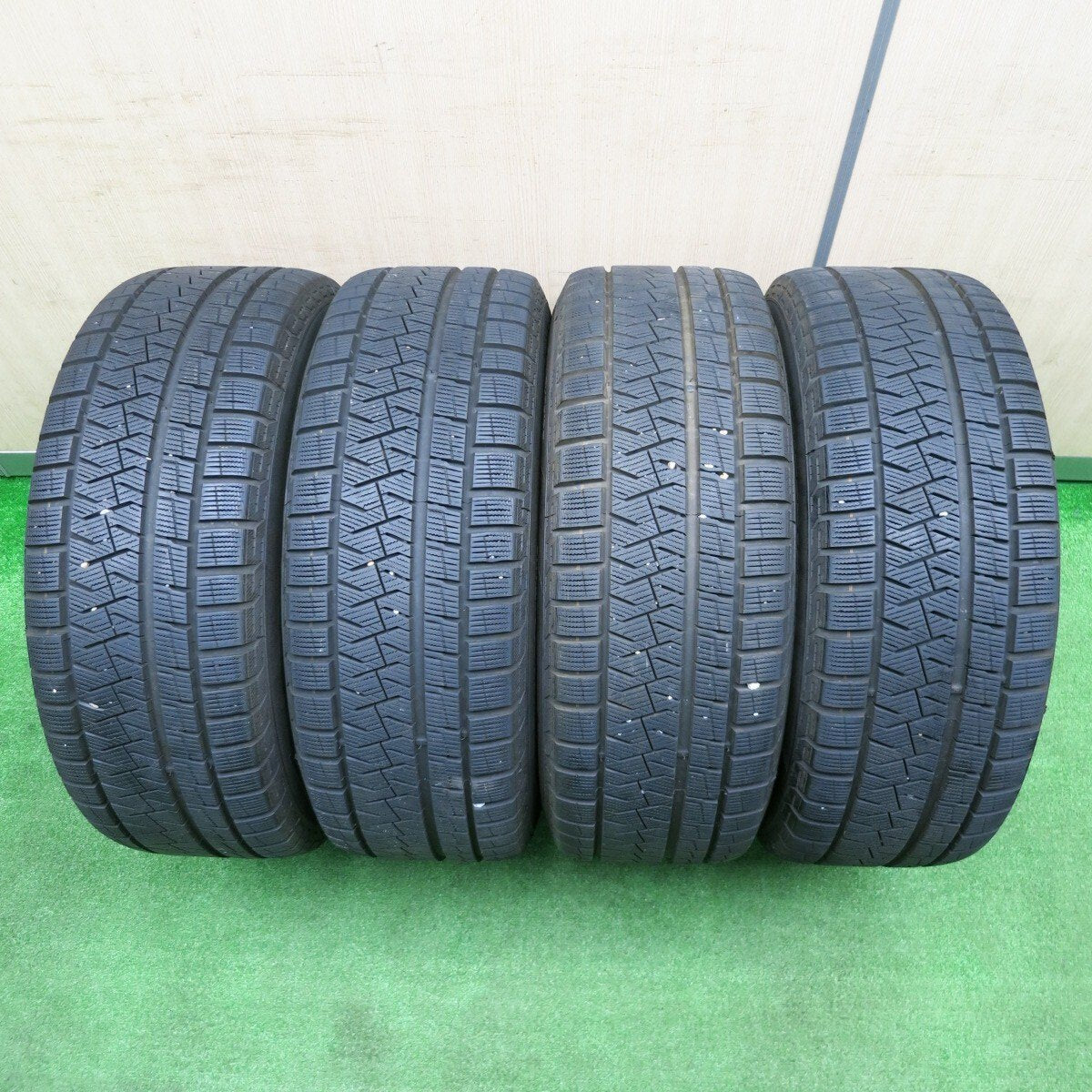 バリ溝!20年!キレイ!9分★スタッドレス 215/60R16 ピレリ アイスアシンメトリコ プラス Krait2 weds クレイト 16インチ PCD114.3/5H★4111405NJス
