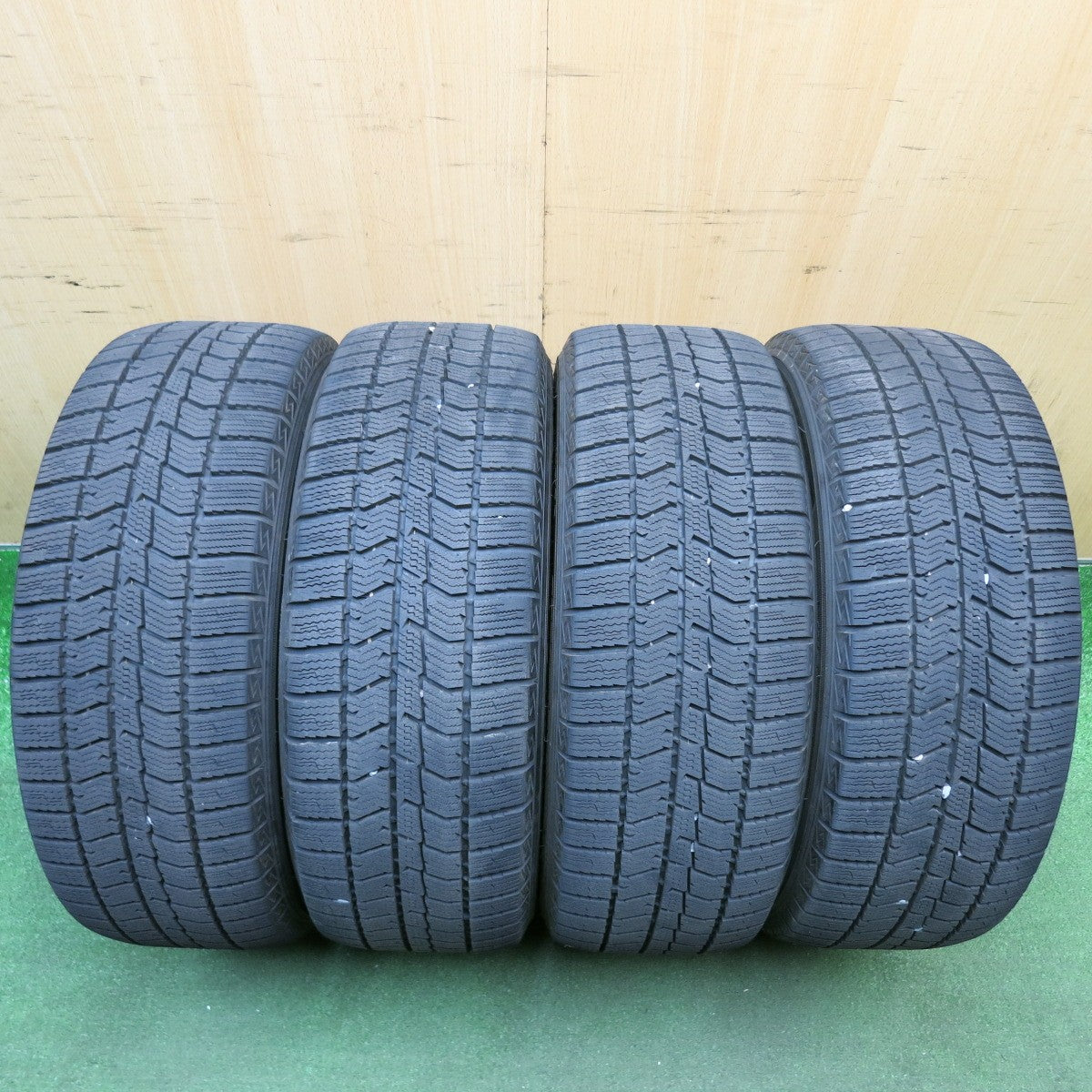 バリ溝!24年!9.5分以上★スタッドレス 205/55R16 トーヨー オブザーブ GIZ3 MANARAY SPORT マナレイ スポーツ 16インチ PCD114.3/5H★6031507HAス