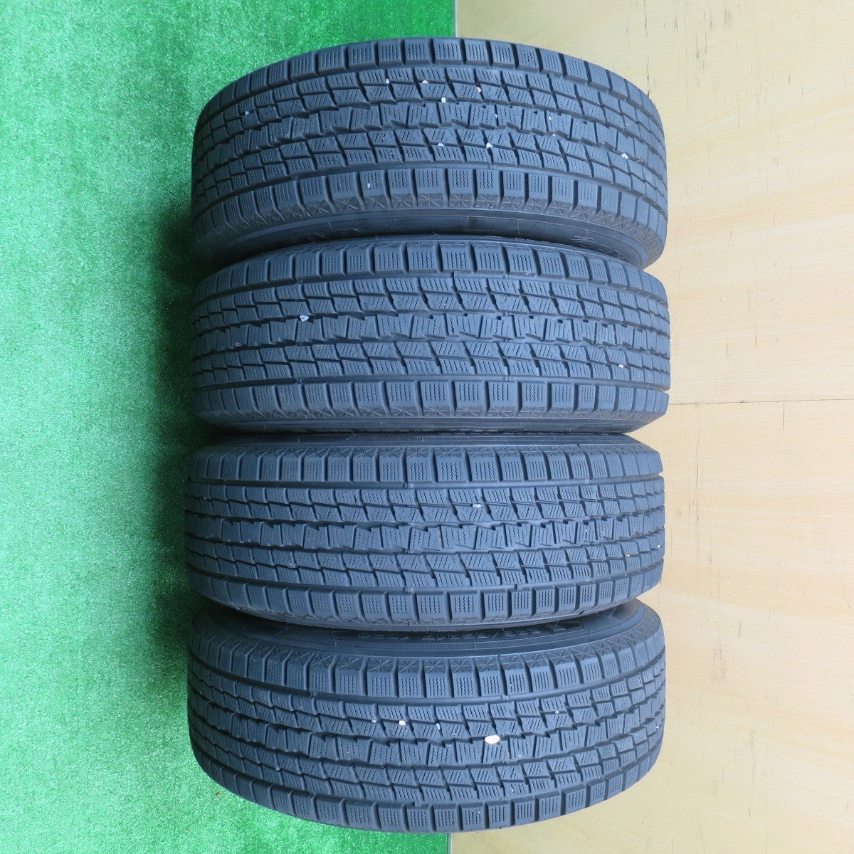 バリ溝!キレイ!9.5分★LOXARNY SPORT 225/65R17 スタッドレス グッドイヤー アイスナビ SUV ロクサーニ スポーツ 17インチ PCD114.3/5H★5101605NJス