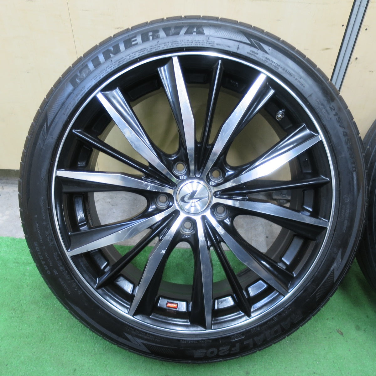 4本価格!22年★LEONIS VX 215/45R18 ミネルバ ラジアル F205 ヨコハマ ブルーアース RV-02 レオニス 18インチ PCD114.3/5H★5090404TTノ