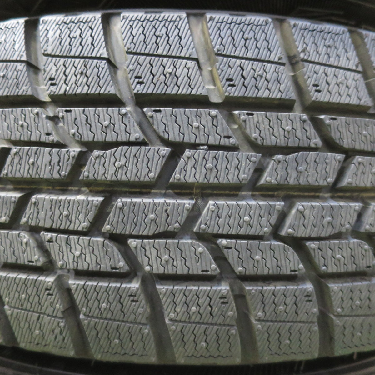 超バリ溝!キレイ!ほぼ10分★スタッドレス 175/65R14 グッドイヤー アイスナビ6 DUFACT デュファクト 14インチ PCD100/4H★5071906イス