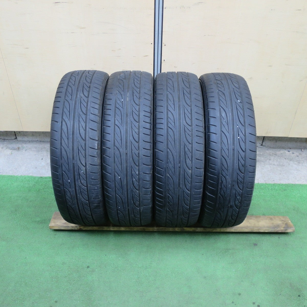 バリ溝!22年!キレイ!8.5分★165/55R15 グッドイヤー イーグル LS2000 hybridⅡ S-HOLD S-5V 15インチ 軽サイズ N-BOX ワゴンR 等 PCD100/4H★6022102TTノ