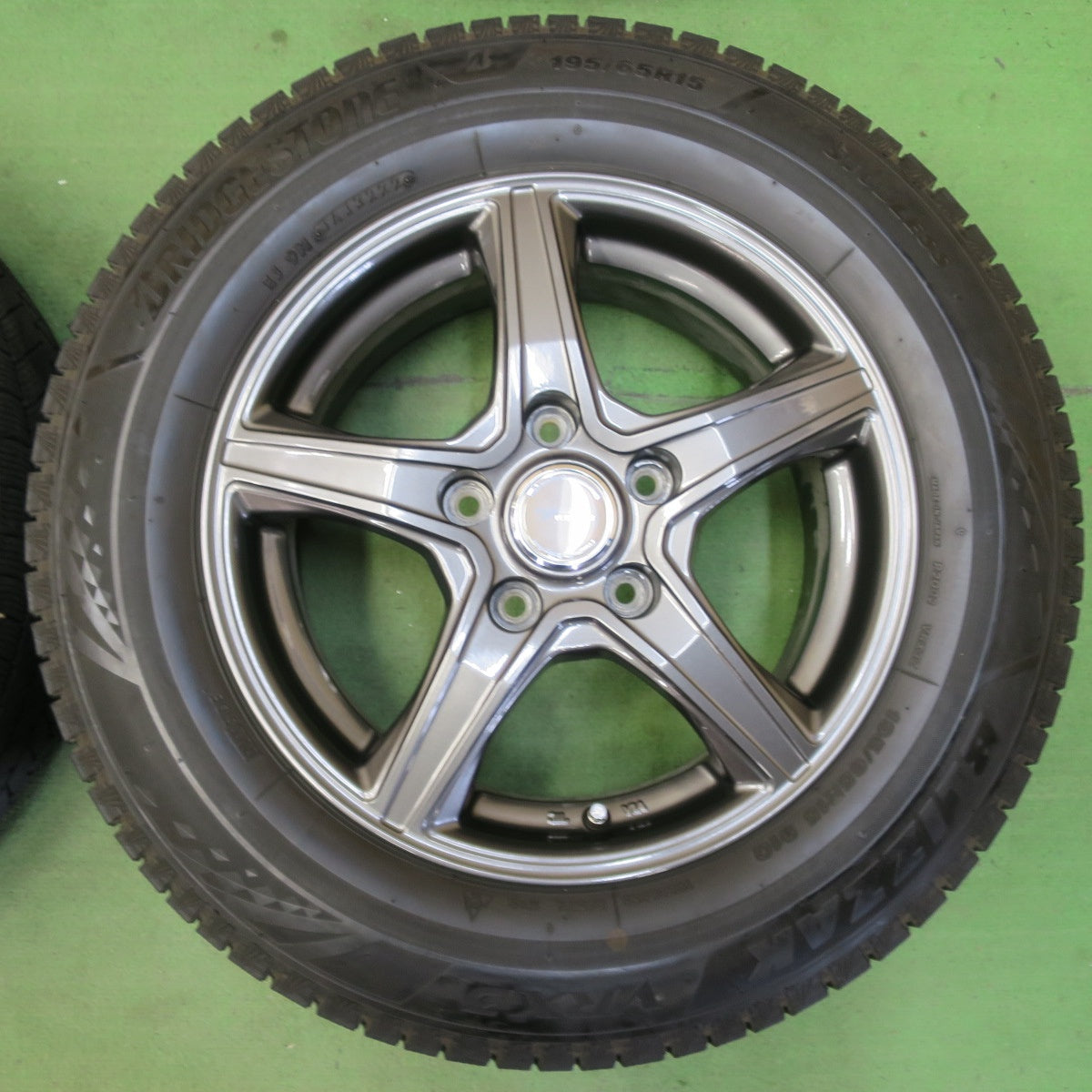 キレイ!22年★スタッドレス 195/65R15 ブリヂストン ブリザック VRX3 TOPRUN トップラン 15インチ PCD114.3/5H★5052004イス