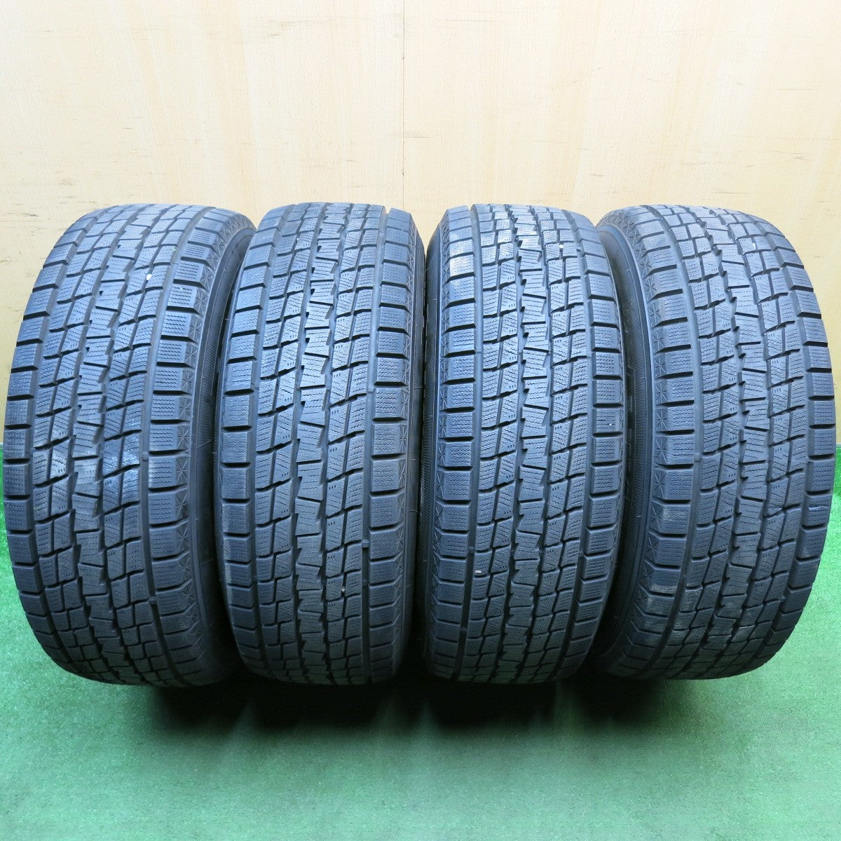 ほぼ未使用!22年!キレイ★スタッドレス 265/65R17 グッドイヤー アイスナビ SUV BISON BN-01 バイソン 17インチ PCD139.7/6H★6011709HAス