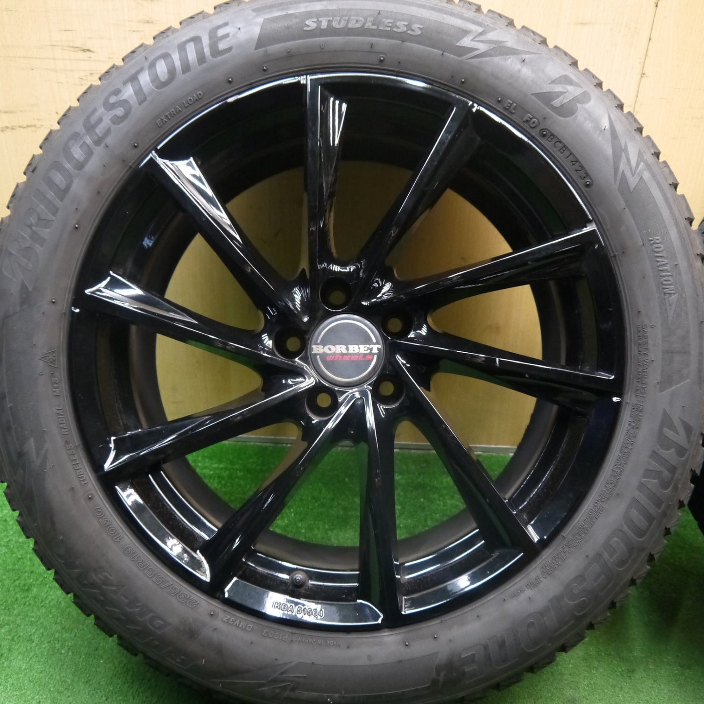 4本価格!23年★ベンツ 等 BORBET 235/55R19 スタッドレス ブリヂストン ブリザック DM-V3 ボルベット 19インチ PCD112/5H★5061105Hス