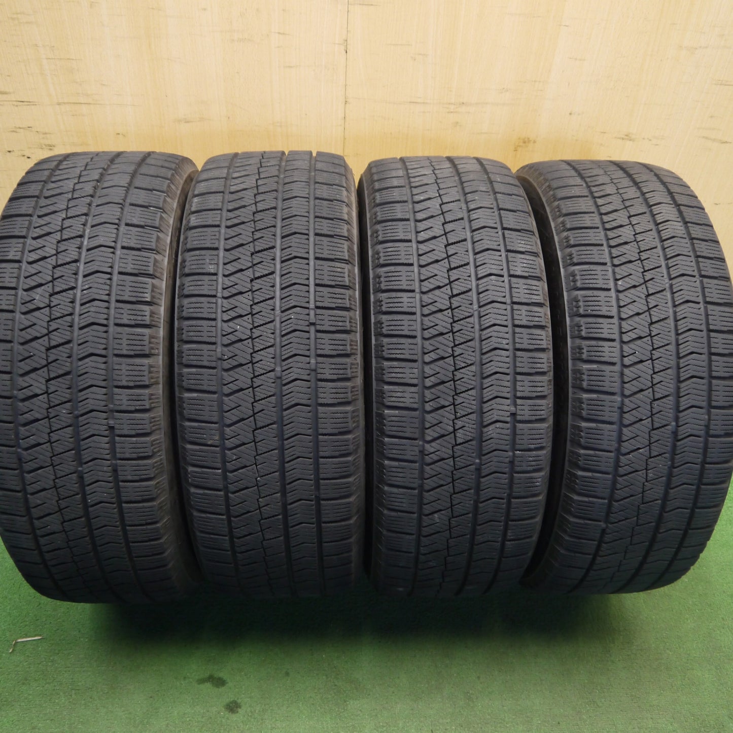 バリ溝!キレイ!9分◎インプレッサ 等 205/50R17 スタッドレス ブリヂストン ブリザック VRX2 BALMINUM TR10 バルミナ 17インチ PCD100/5H◎6070101Hス