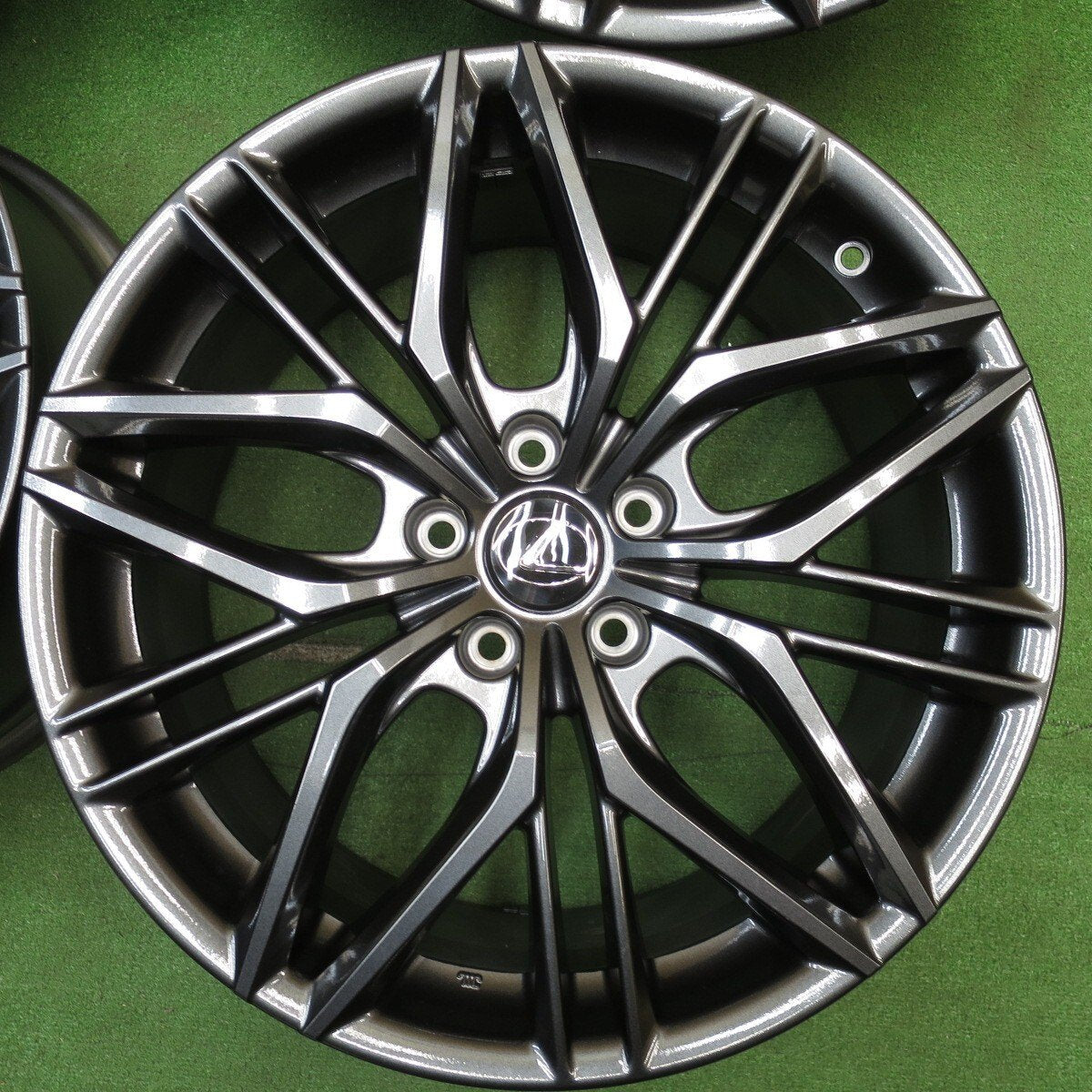新車外し★レクサス IS Fスポーツ パフォーマンス 純正 ホイール 19インチ 19×8.5J 19×9.5J PCD114.3/5H★4101102NJホ