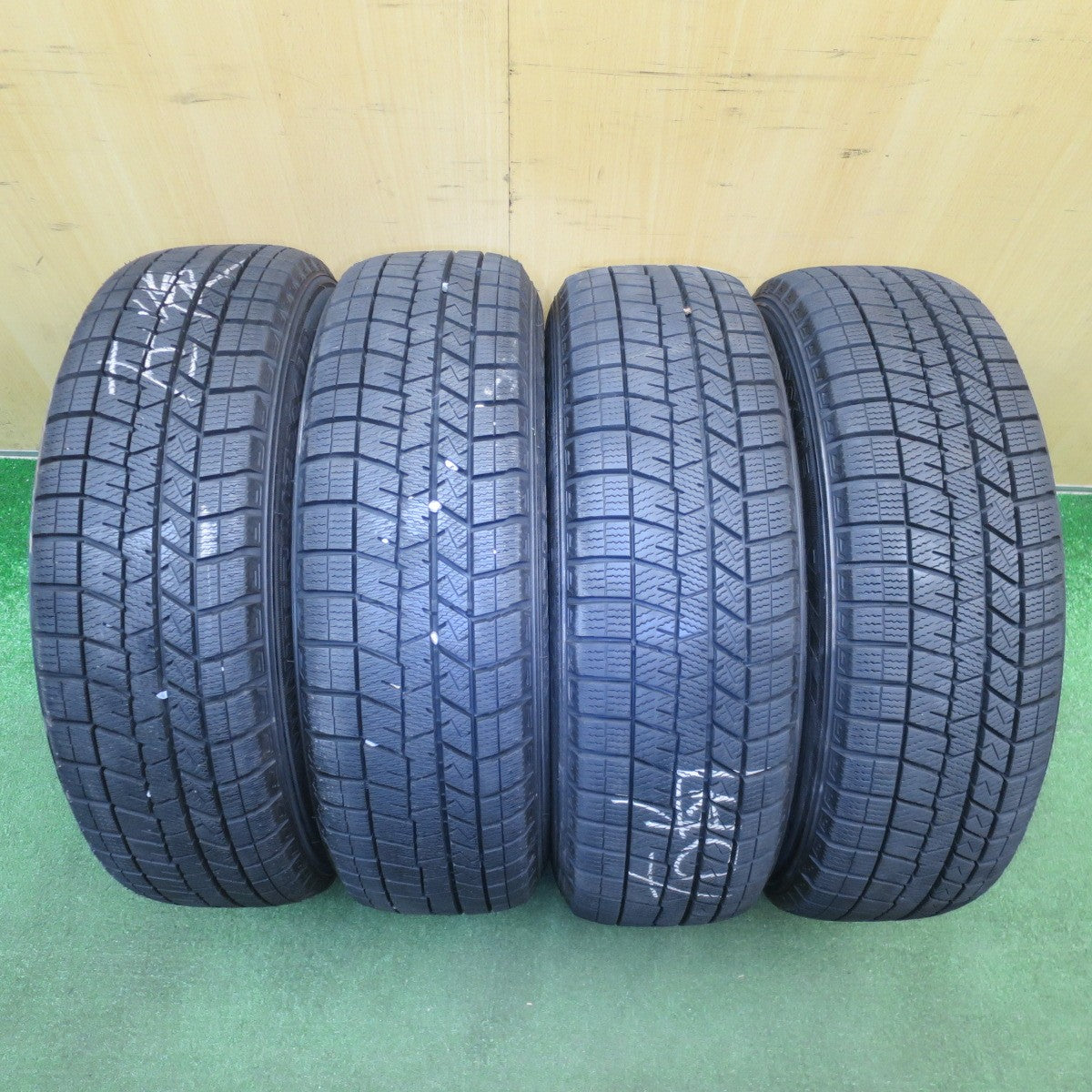 バリ溝!キレイ!9.5分以上★スタッドレス 165/65R14 ダンロップ ウインターマックス 03 INVERNO 社外 アルミ 14インチ PCD100/4H★6021902NJス