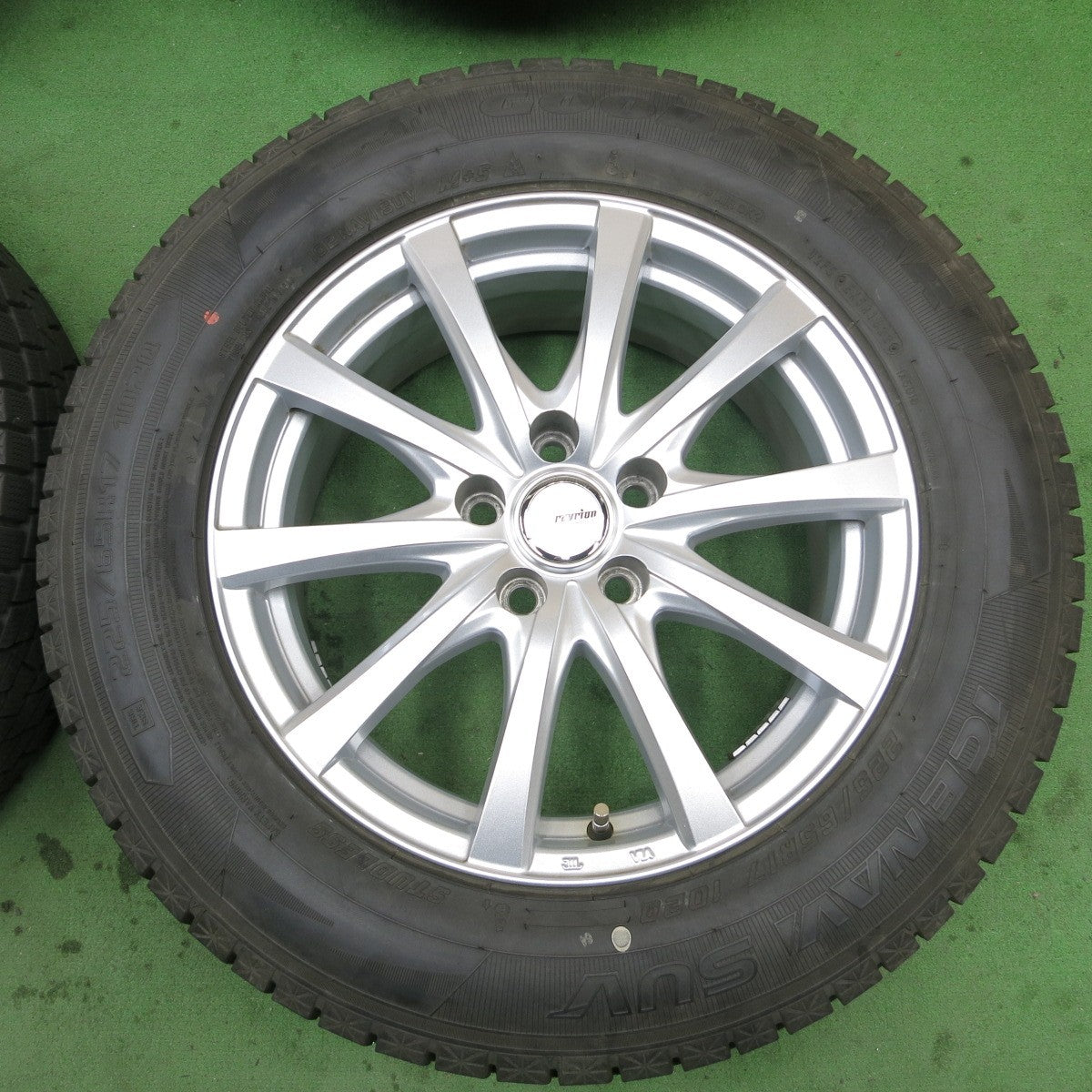 バリ溝!22年!キレイ!9.5分以上★スタッドレス 225/65R17 グッドイヤー アイスナビ SUV ravrion RS01 ラブリオン 17インチ PCD114.3/5H★5050204ナス