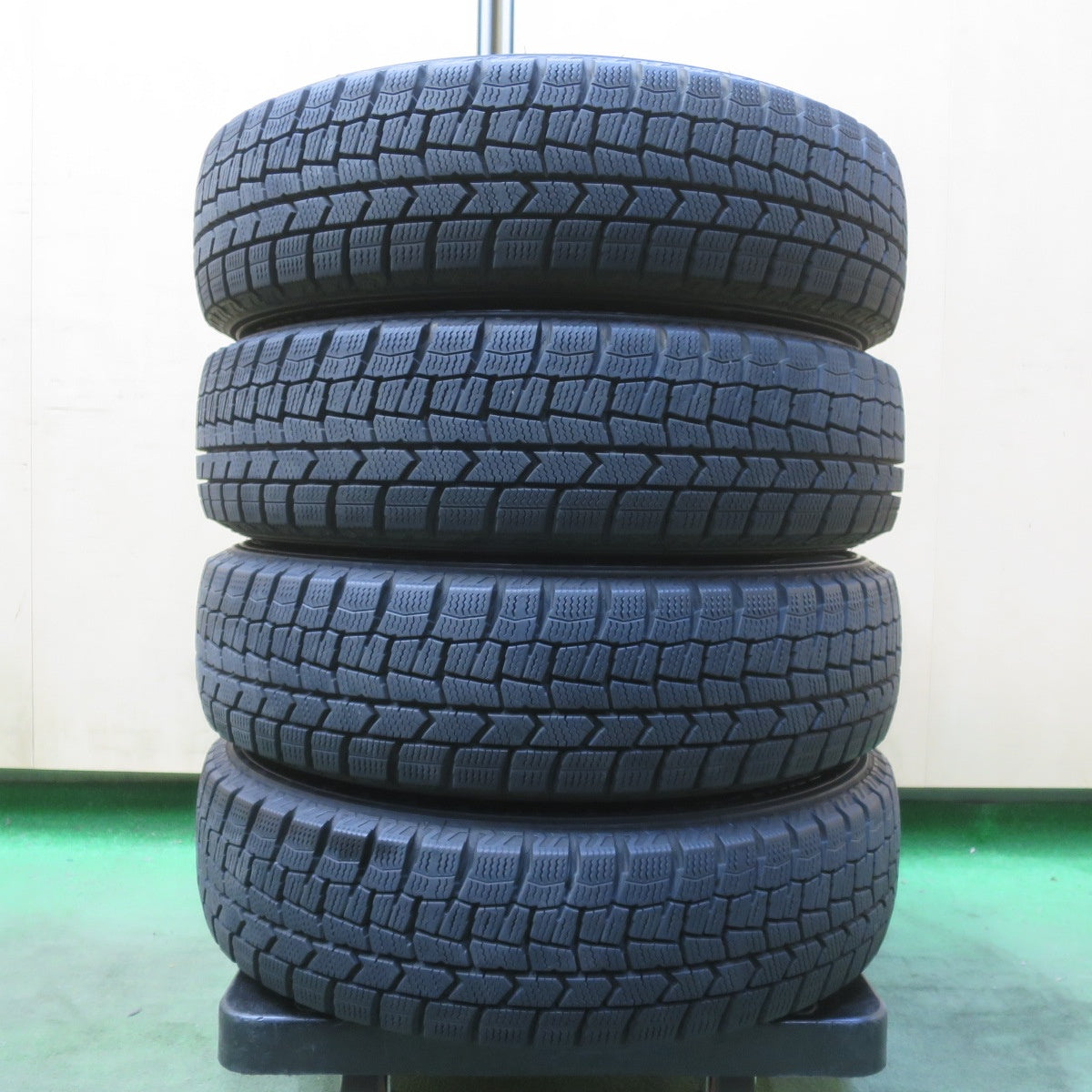 バリ溝!キレイ!9.5分◎スタッドレス 155/65R14 ダンロップ ウインターマックス WM02 SEIN ザイン 14インチ PCD100/4H◎6081201イス