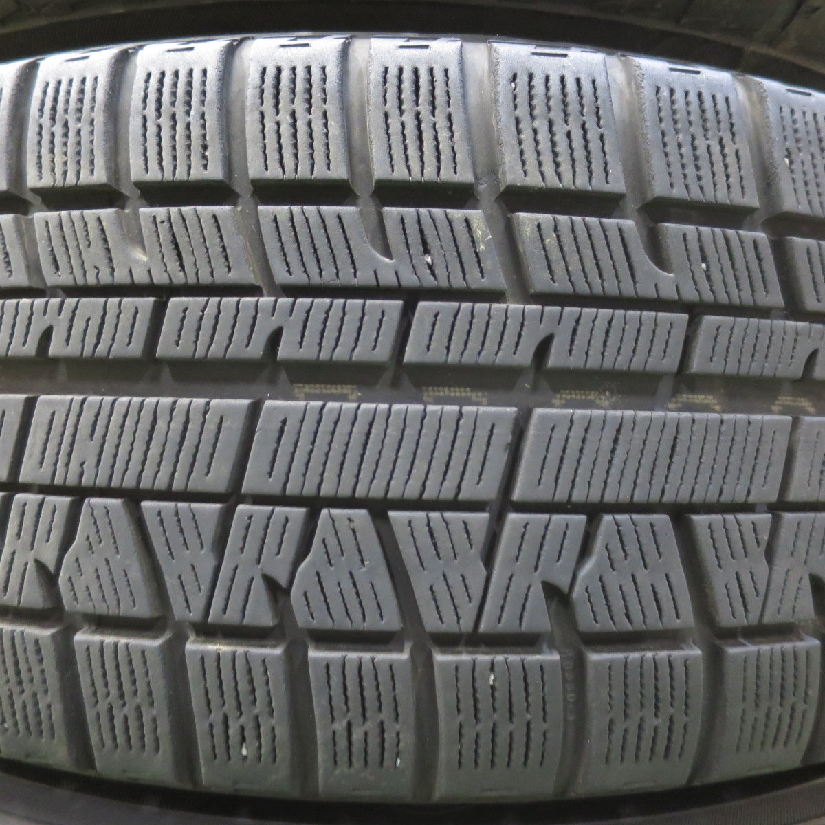 バリ溝!9.5分★LOXARNY SPORT 215/55R17 スタッドレス ヨコハマ アイスガード iG50 プラス 17インチ ロクサーニ スポーツ PCD114.3/5H★5051902イス