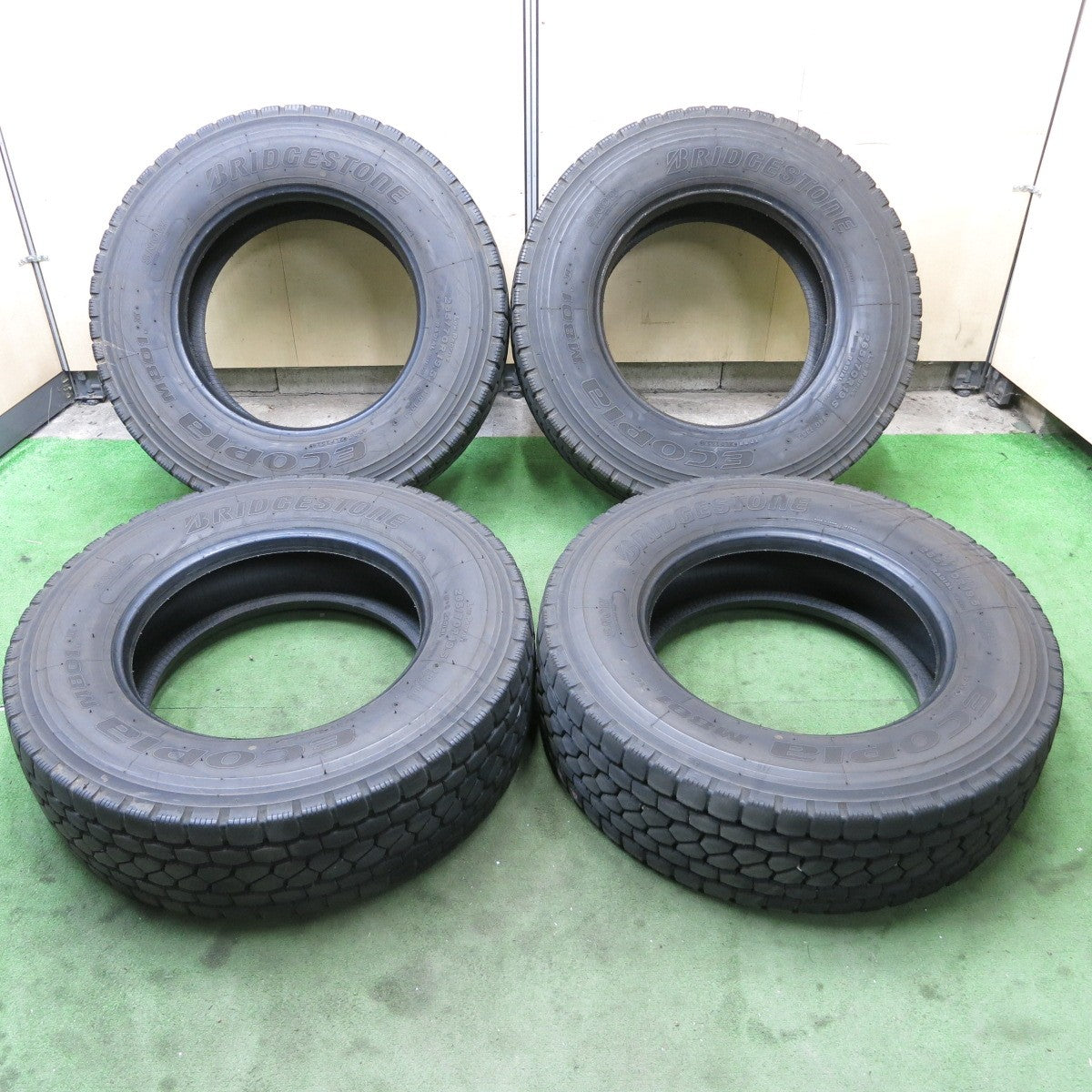 バリ溝!24年!9分★トラック タイヤ 265/70R19.5 140/138J ブリヂストン エコピア M801Ⅱ ミックス オールシーズン 19.5インチ★5122902ナスタ