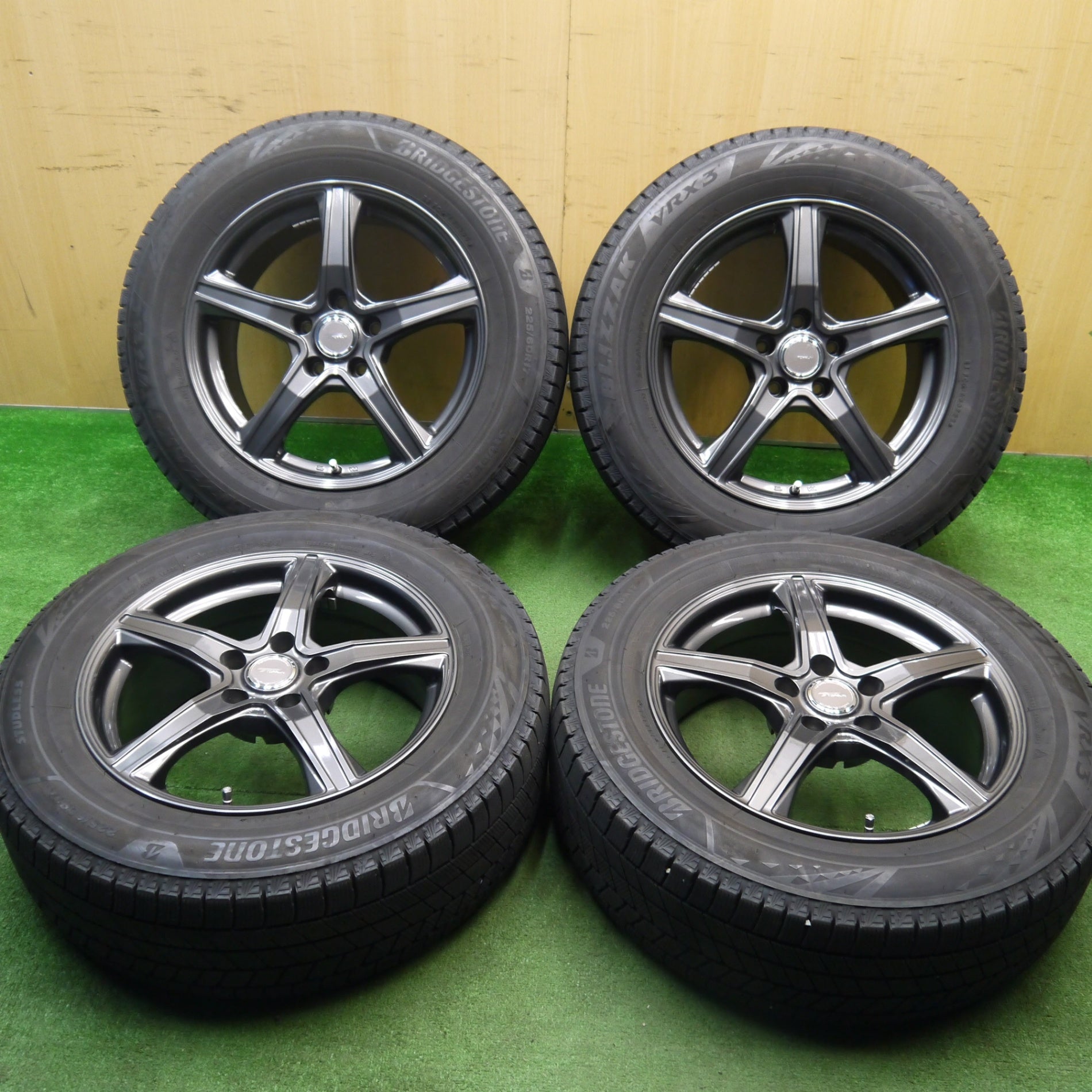 送無アルミ付 7J+50 5/100 ブリザック DM-V2 225/60R17 キレイ☆スタッドレス 225/60R17 ブリヂストン ブリザック DM-V2