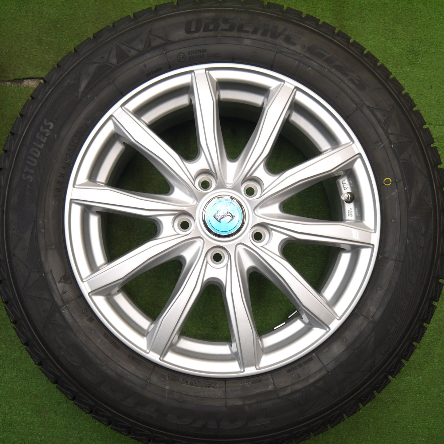 未使用!24年★スタッドレス 205/65R16 トーヨー オブザーブ GIZ3 weds ウェッズ 16インチ PCD114.3/5H★5042509Hス