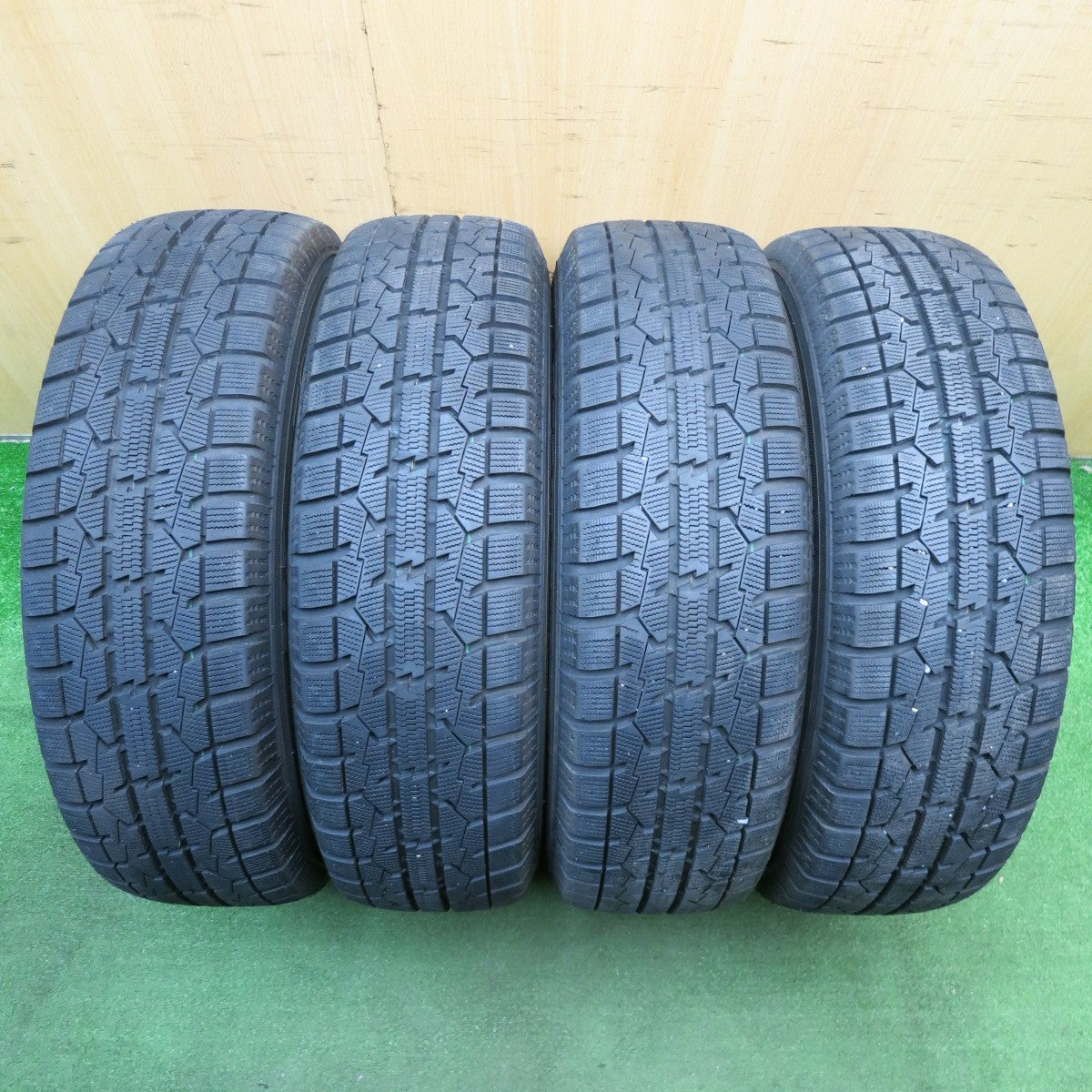バリ溝!21年!キレイ!9.5分★スタッドレス 195/65R16 トーヨー オブザーブ ガリット GIZ ENCOUGARⅡ エンクーガー2 16インチ PCD100/4H★5042103NJス