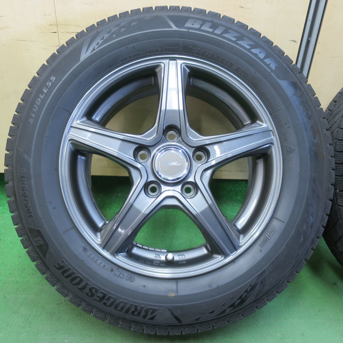 キレイ!22年★スタッドレス 195/65R15 ブリヂストン ブリザック VRX3 TOPRUN トップラン 15インチ PCD114.3/5H★5052004イス