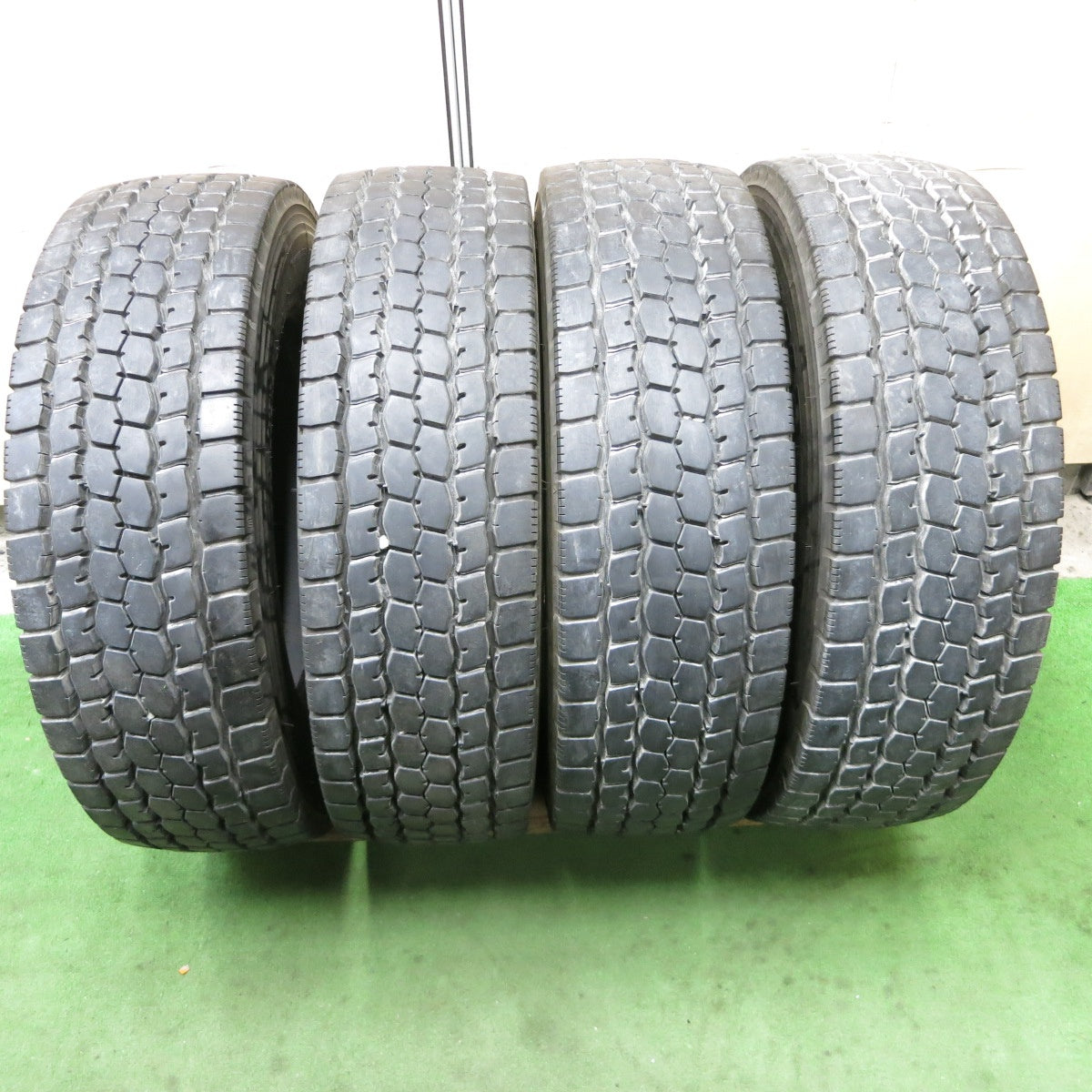 バリ溝!25年!9分★トラック バス タイヤ 245/70R19.5 136/134J ブリヂストン M888 ミックス オールシーズン 19.5インチ★5122901ナスタ