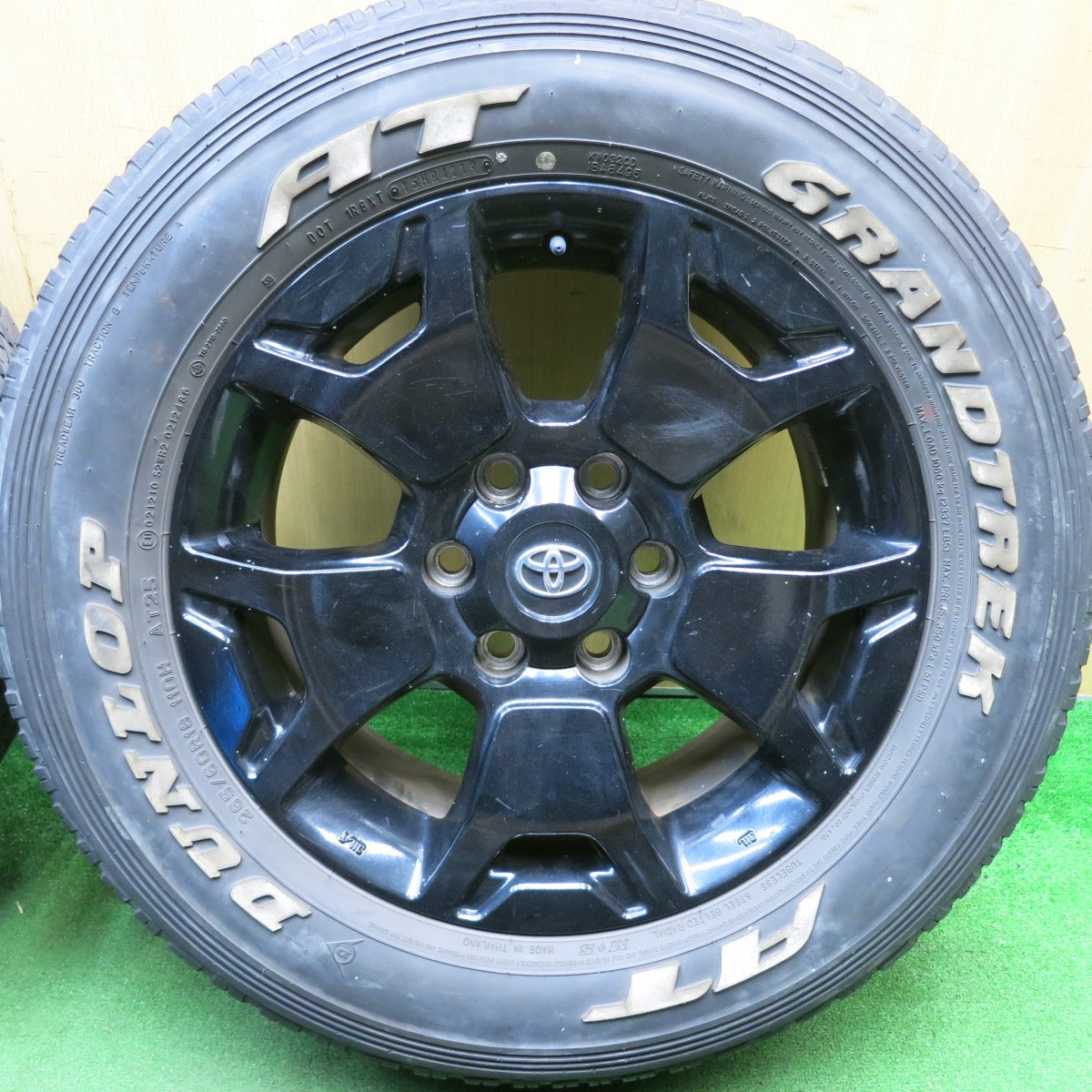 4本価格★トヨタ ハイラックス ブラックラリーエディション 純正 265/60R18 ダンロップ グラントレック AT25 ホワイトレター 18インチ PCD139.7/6H★5042707HAノ
