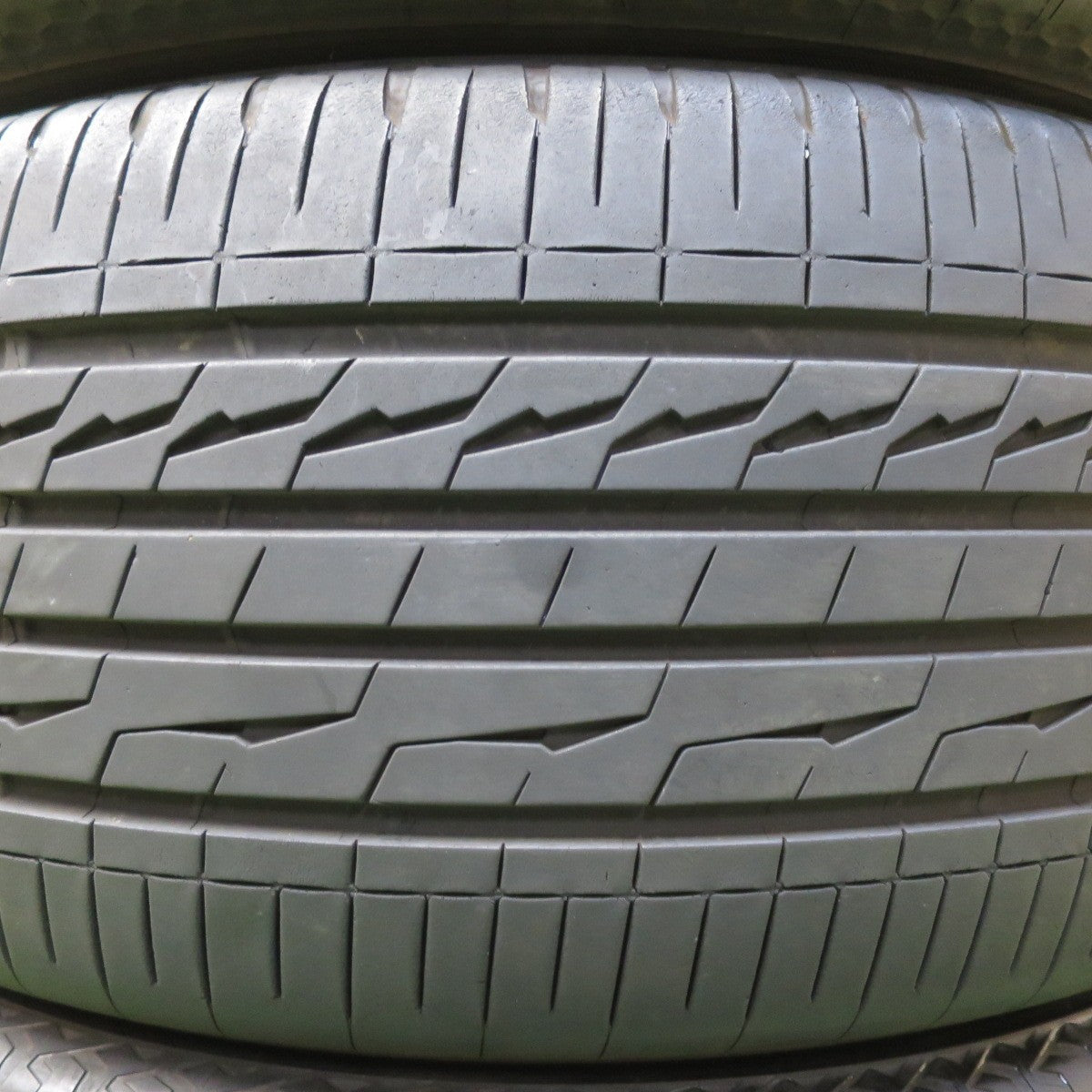 バリ溝!22年!9.5分★275/50R20 ブリヂストン アレンザ LX100 タイヤ 20インチ ベンツ BMW アウディ 等★5070304イノタ