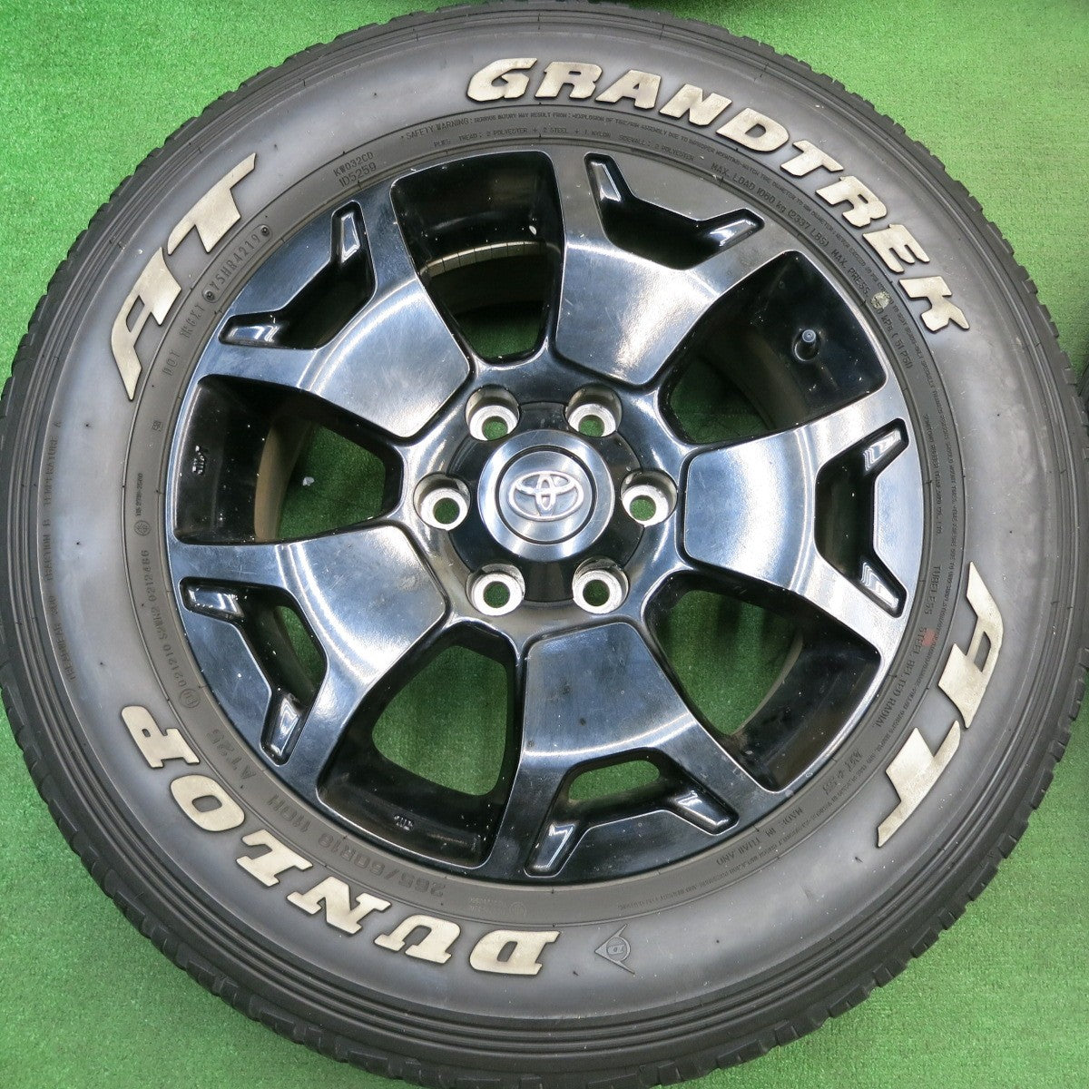 4本価格★トヨタ ハイラックス ブラックラリーエディション 純正 265/60R18 ダンロップ グラントレック AT25 ホワイトレター 18インチ PCD139.7/6H★5042707HAノ
