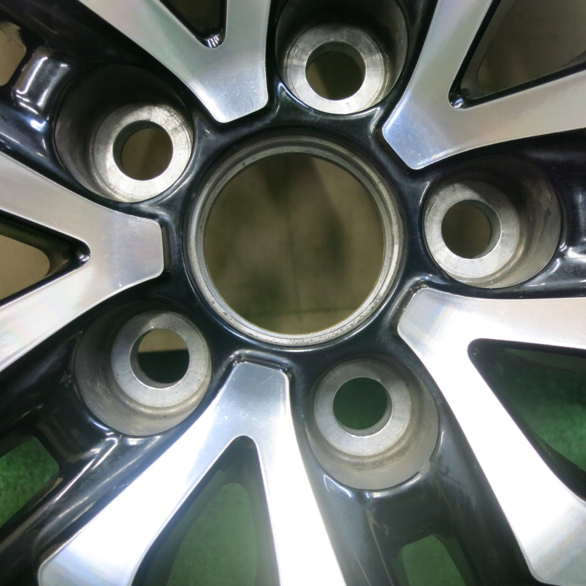 キレイ!21年★トヨタ 30系 アルファード SCパッケージ 純正 235/50R18 トーヨー トランパス R30 18インチ PCD114.3/5H★5082703SKノ