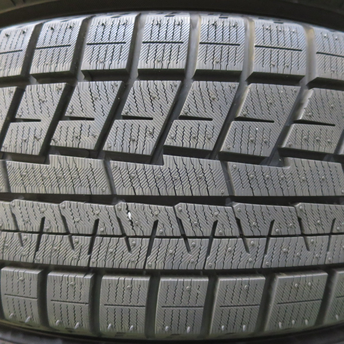 タイヤほぼ未使用!24年!キレイ★アウディ 等 B.S.J 205/55R16 スタッドレス ヨコハマ アイスガード iG60 BILLET STAR JAPAN 16インチ PCD112/5H★5040903イス