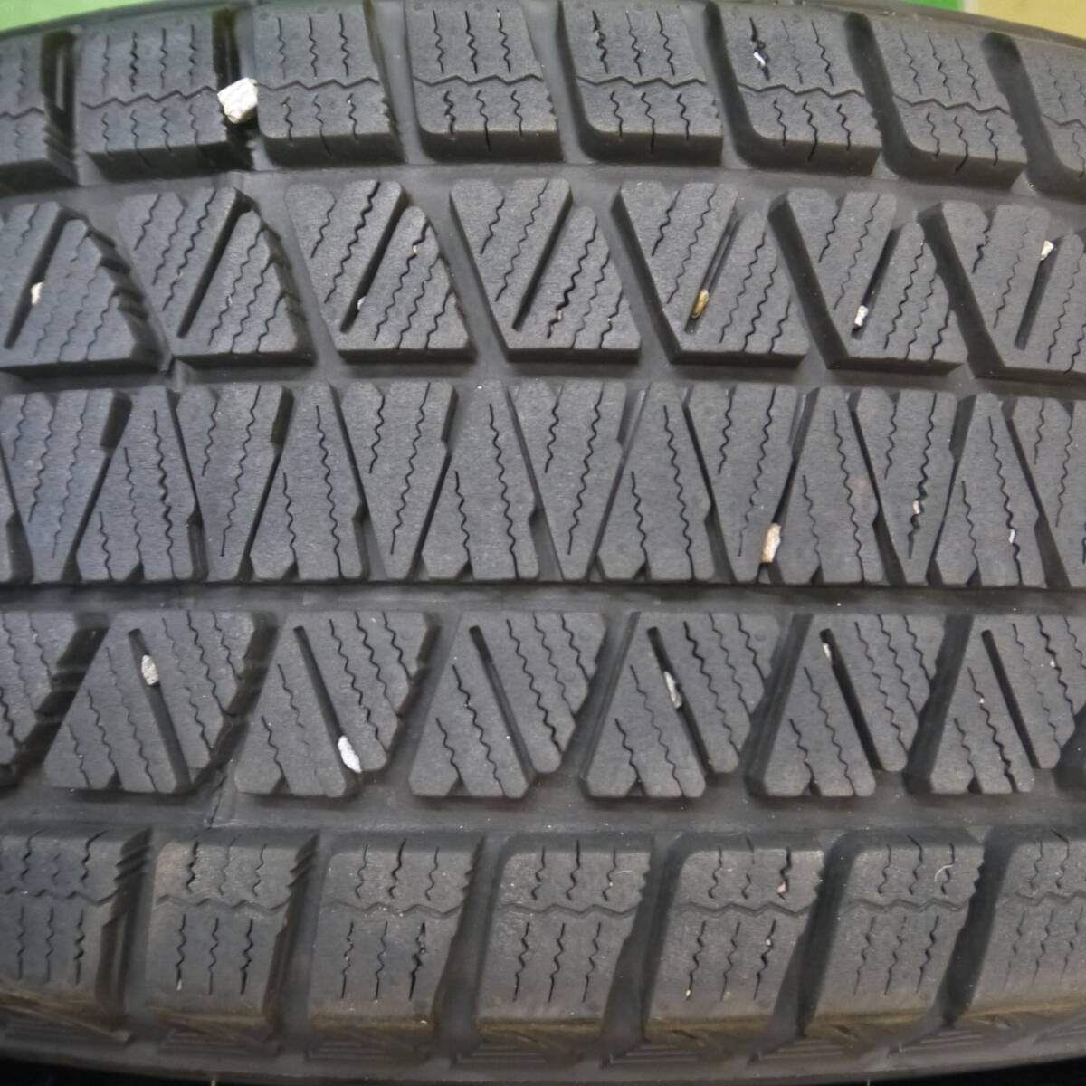 バリ溝!23年!キレイ!9.5分★Lehrmeister L-F LOUNGE 235/60R18 スタッドレス ブリヂストン ブリザック DM-V3 レアマイスター L-Fラウンジ 18インチ PCD114.3/5H★5022111Hス