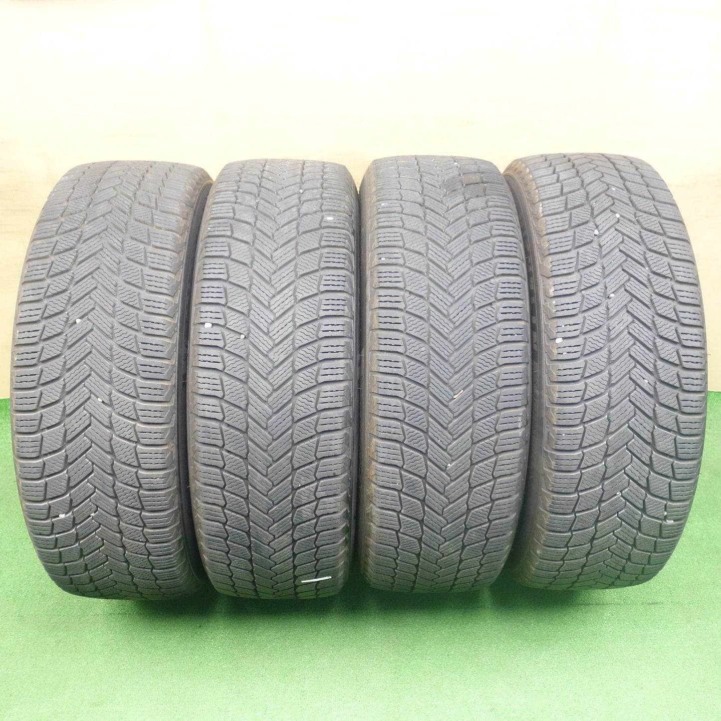 バリ溝!24年!9.5分★スタッドレス 235/50R21 ミシュラン X-ICE SNOW Lefinada レフィナーダ 21インチ PCD114.3/5H★6022501KTス
