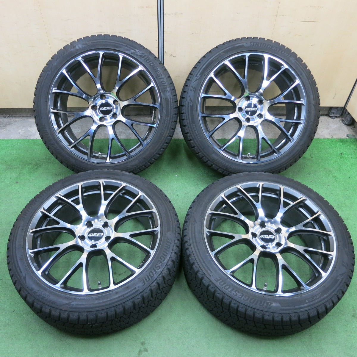 バリ溝!22年!キレイ!9.5分★RAYS VR G16 VOLK RACING 245/45R20 スタッドレス ブリヂストン ブリザック DM-V3 レイズ 20インチ PCD114.3/5H★5043002ナス