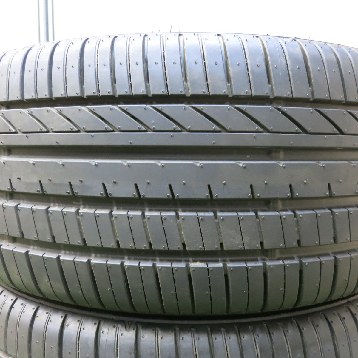 タイヤほぼ未使用!25年★Leonis FST 225/40R18 グッドイヤー EfficientGrip Comfort レオニス 18インチ PCD114.3/5H★5062608SYノ