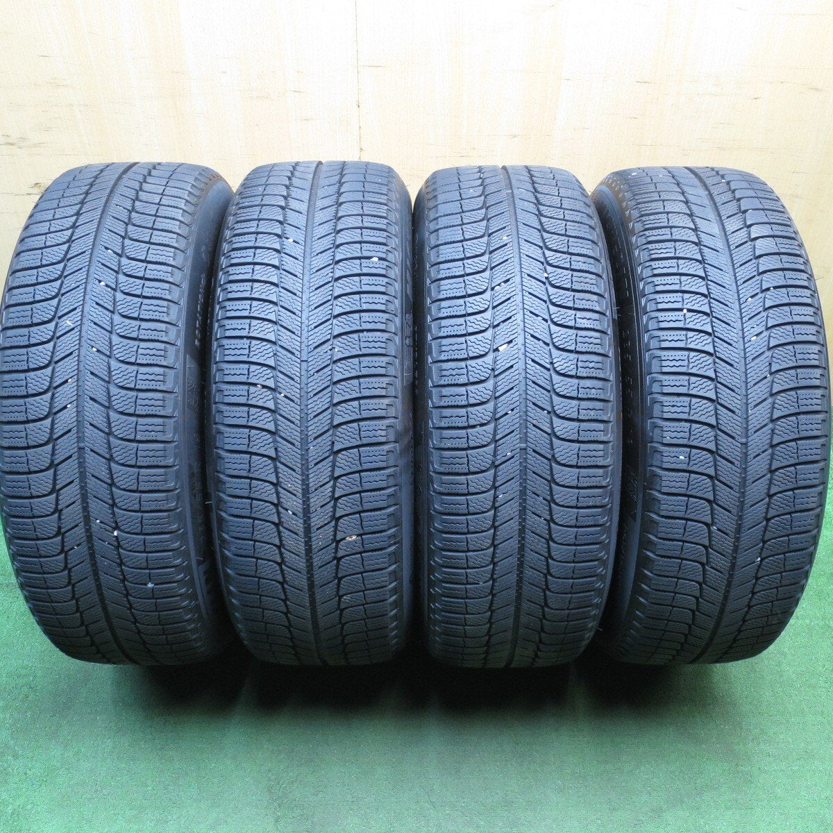バリ溝!キレイ!9分★ボルボ 等 IRVINE F01 235/55R19 スタッドレス ミシュラン X-ICE3+ アーヴィン 19インチ PCD108/5H★5040701KKス