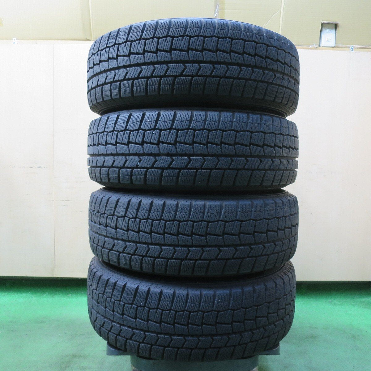 バリ溝!21年!キレイ!9.5分★プリウス 等 195/65R15 スタッドレス ダンロップ ウインターマックス WM02 MANARAY SPORT マナレイスポーツ 15インチ PCD100/5H★5032105イス