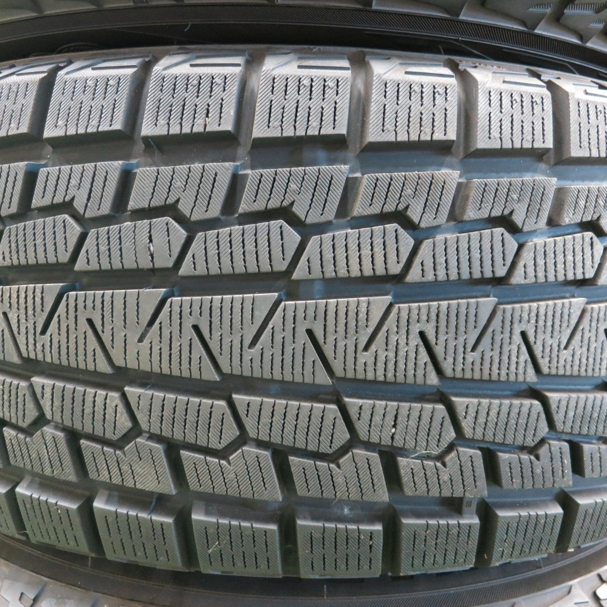 バリ溝!21年!キレイ!9.5分以上★スタッドレス 265/65R17 ヨコハマ アイスガード G075 B-MUD X 17インチ PCD139.7/6H★4051401ナス