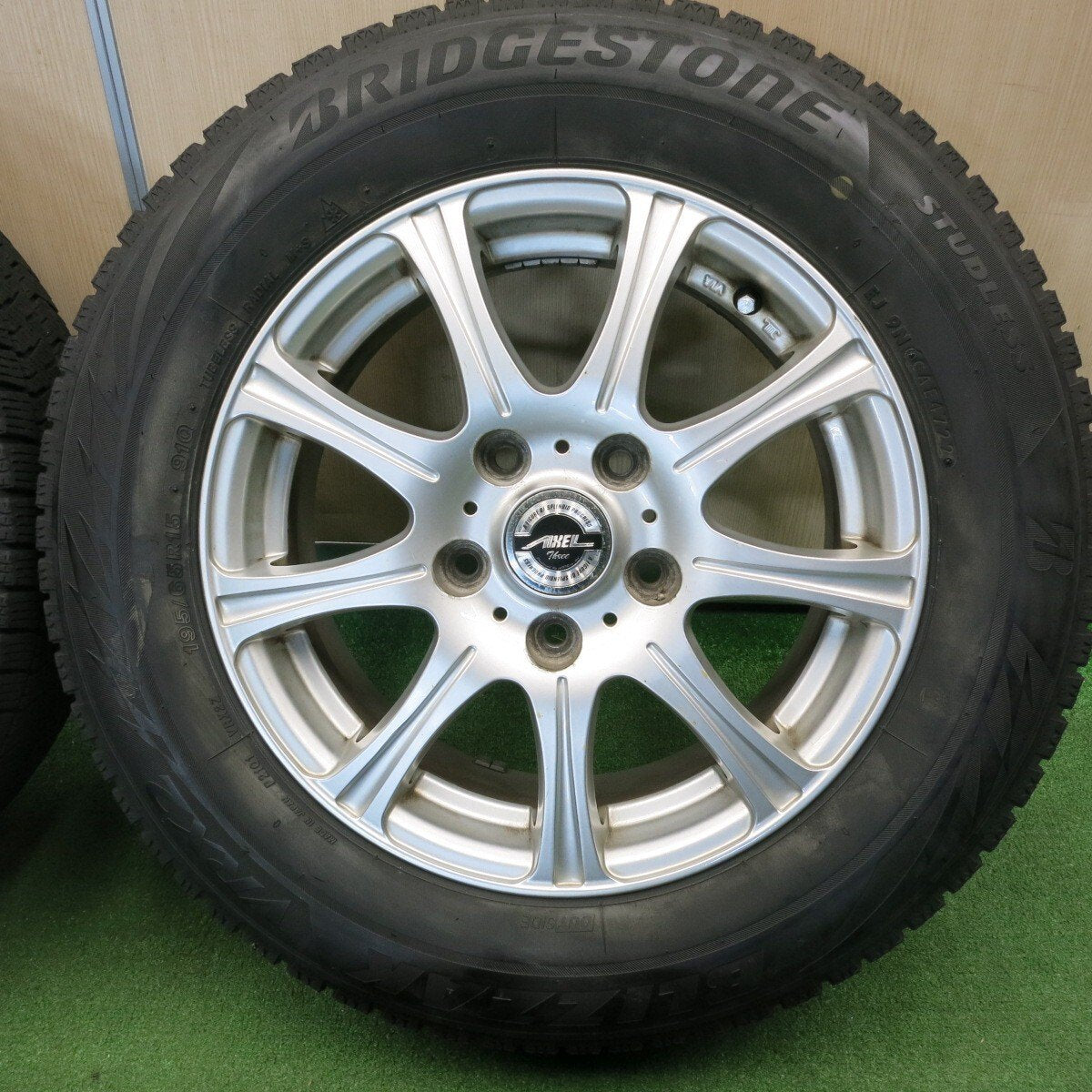 4本価格 22年★スタッドレス 195/65R15 ブリヂストン ブリザック VRX2 AXEL Three アクセル PCD114.3/5H★5021301TNス