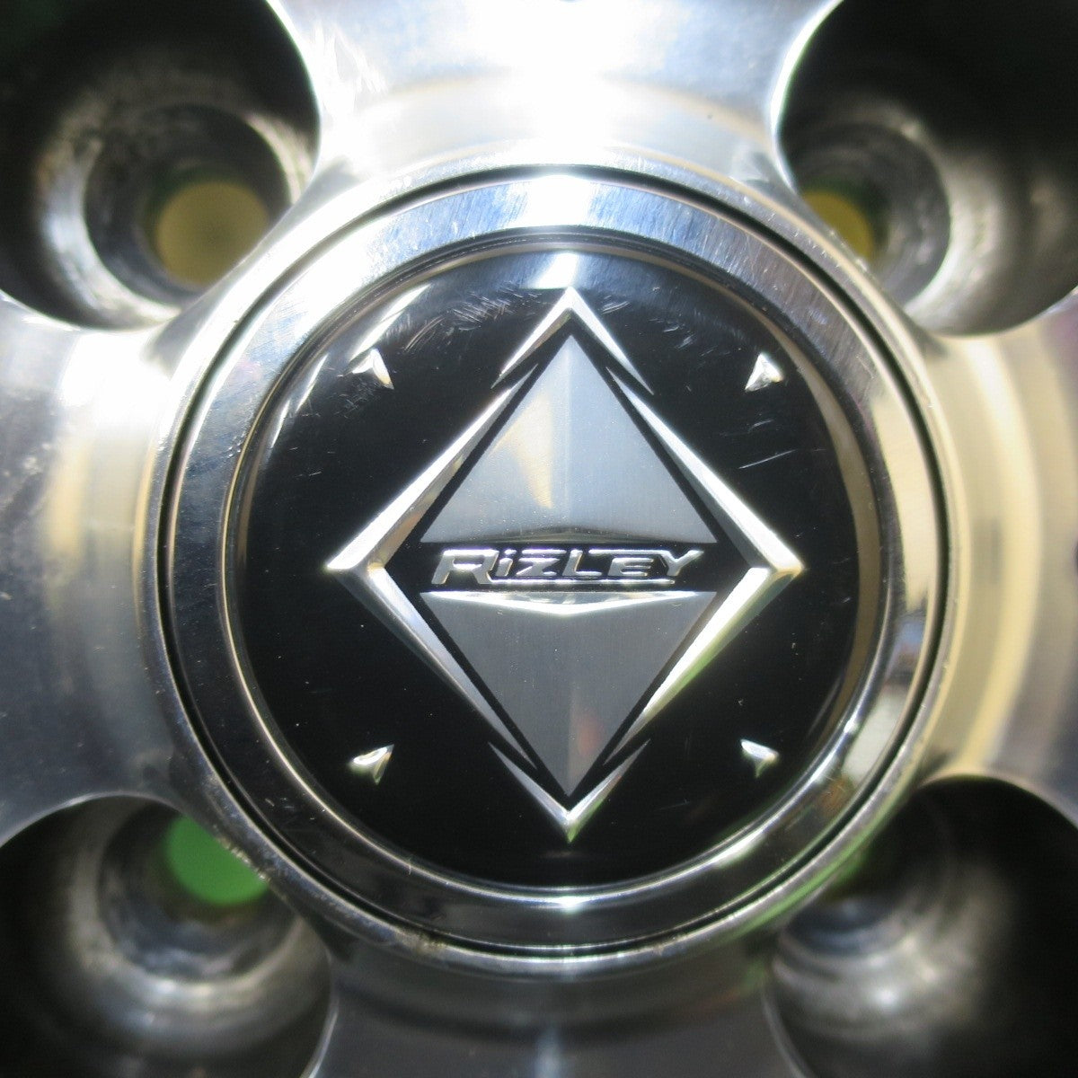 タイヤほぼ未使用!23年!キレイ★スタッドレス 175/65R15 グッドイヤー アイスナビ7 RiZLEY ライツレー 15インチ PCD100/4H★5010705イス