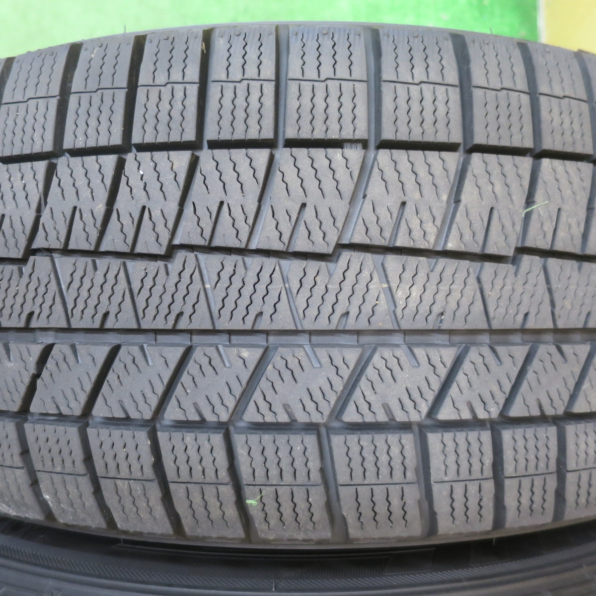 バリ溝!21年!キレイ!9.5分★スタッドレス 215/55R17 ダンロップ ウインターマックス 03 DUFACT デュファクト 17インチ PCD114.3/5H★5092405NJス