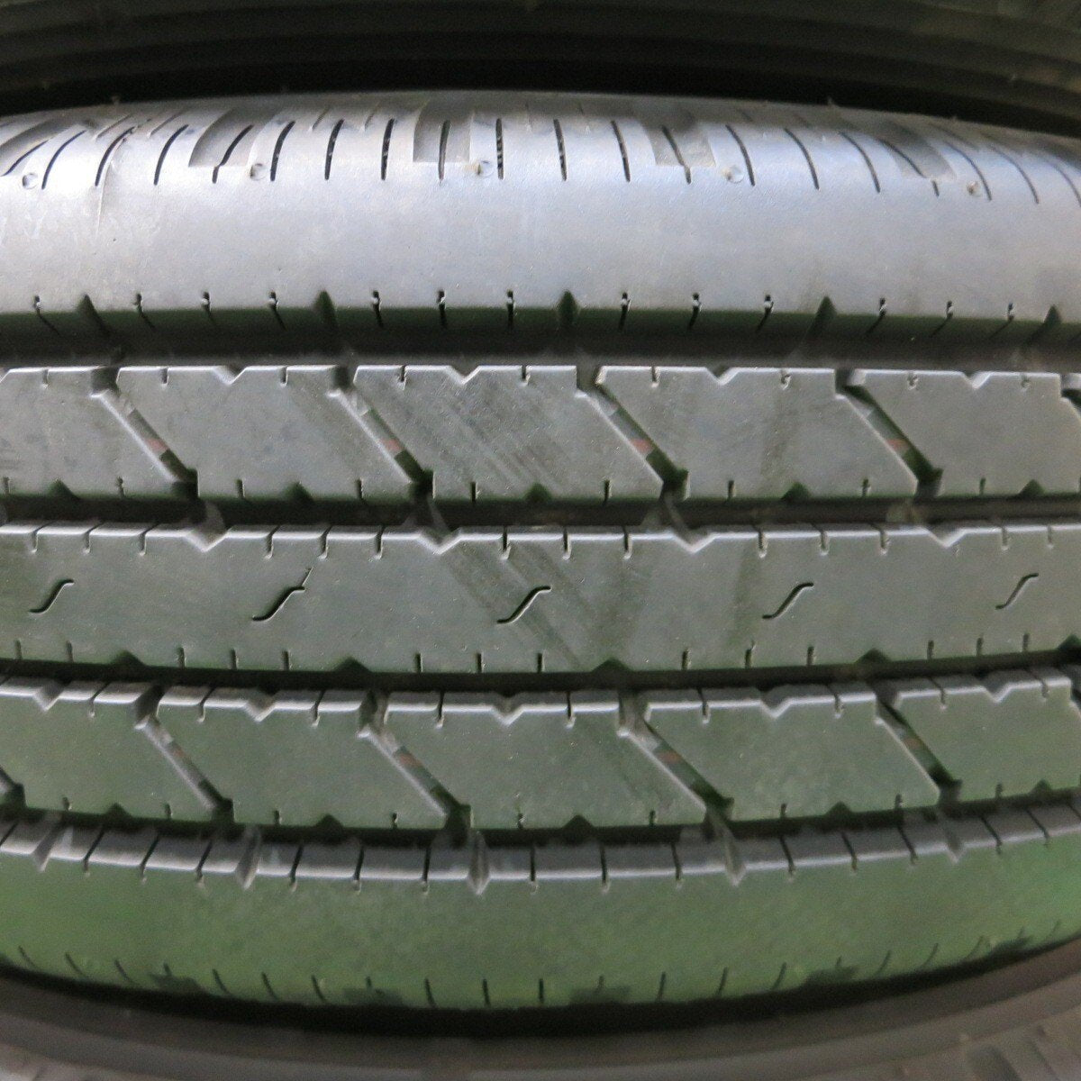 綺麗 21年★トラック タイヤ 195/75R15 109/107L トーヨー ナノエナジー M132A TOPY スチール 115-8C PCD208/5H★5030703ナノ