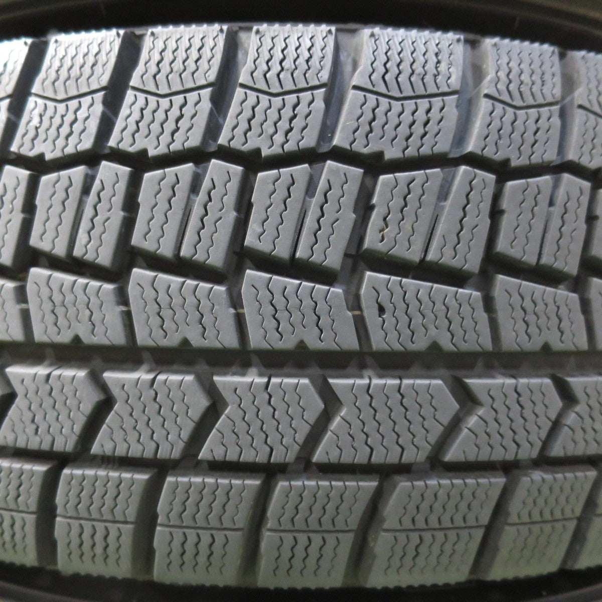 バリ溝!キレイ!9.5分★スタッドレス 195/65R16 ダンロップ ウインターマックス WM02 ESTROSA エステローザ 16インチ PCD100/4H★5040302イス